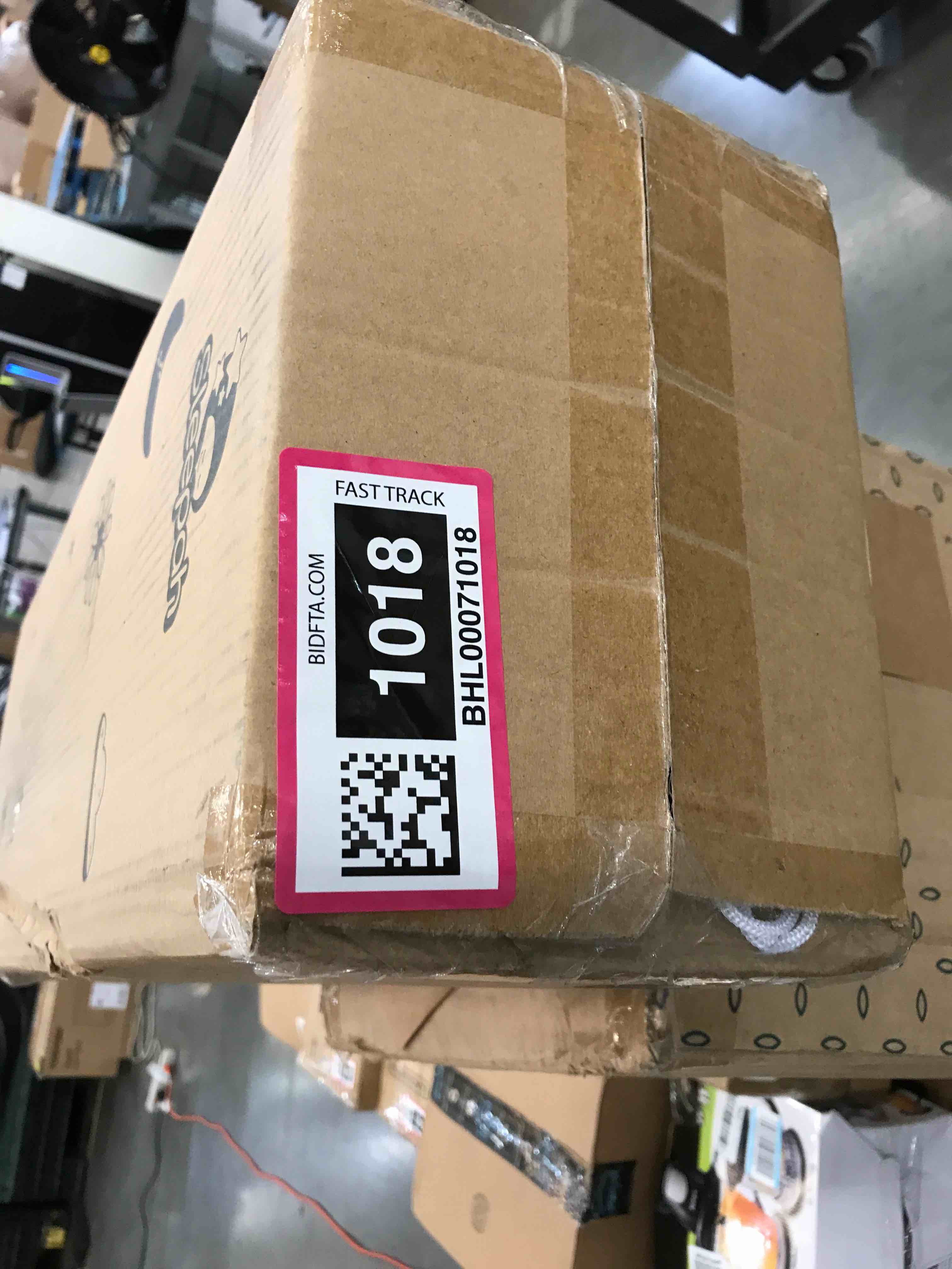 https://s3.amazonaws.com/lotting-images-prod/bidfta/BHL00071018_1690478816141.jpeg
