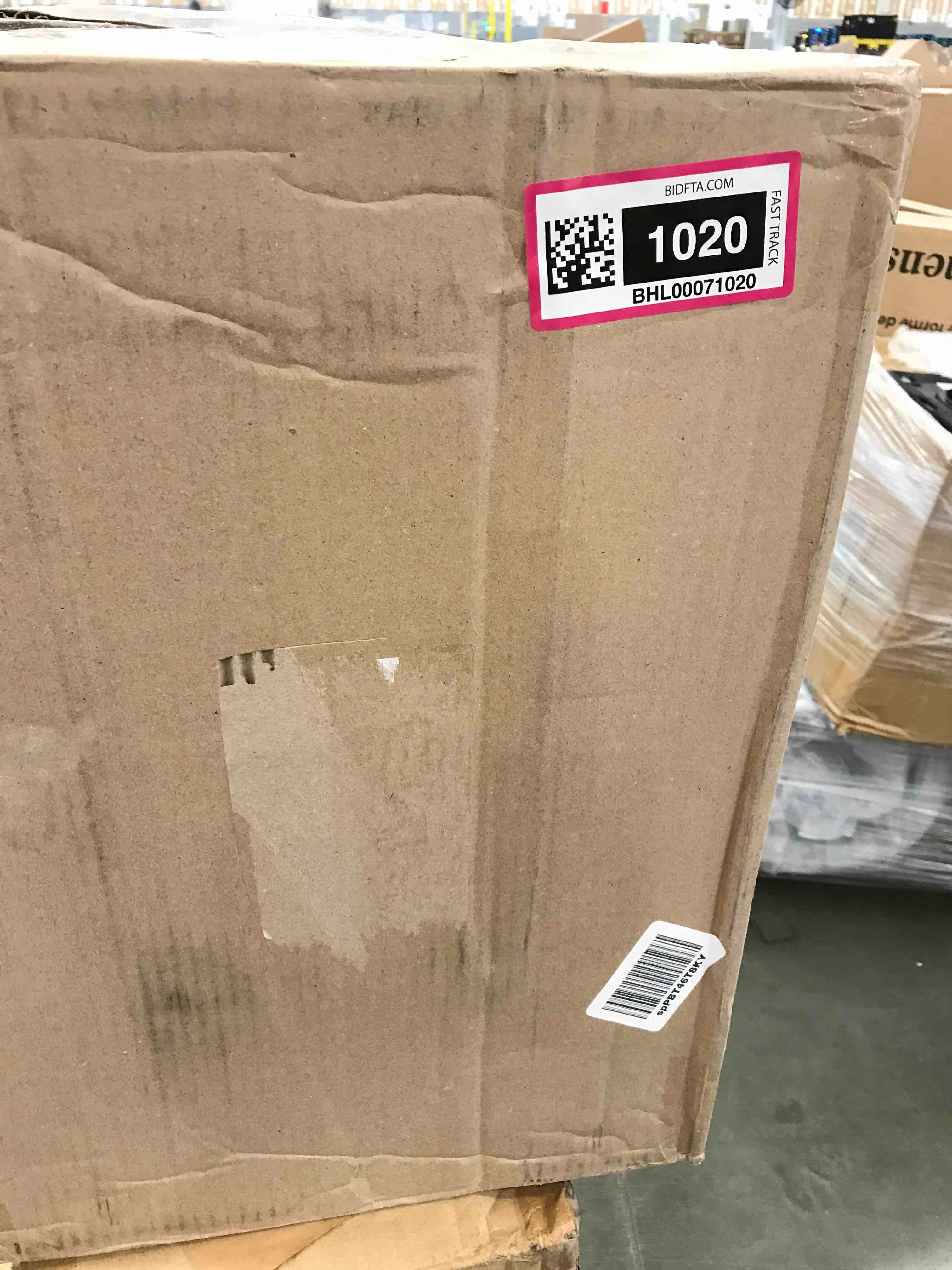 https://s3.amazonaws.com/lotting-images-prod/bidfta/BHL00071020_1690479027281.jpeg
