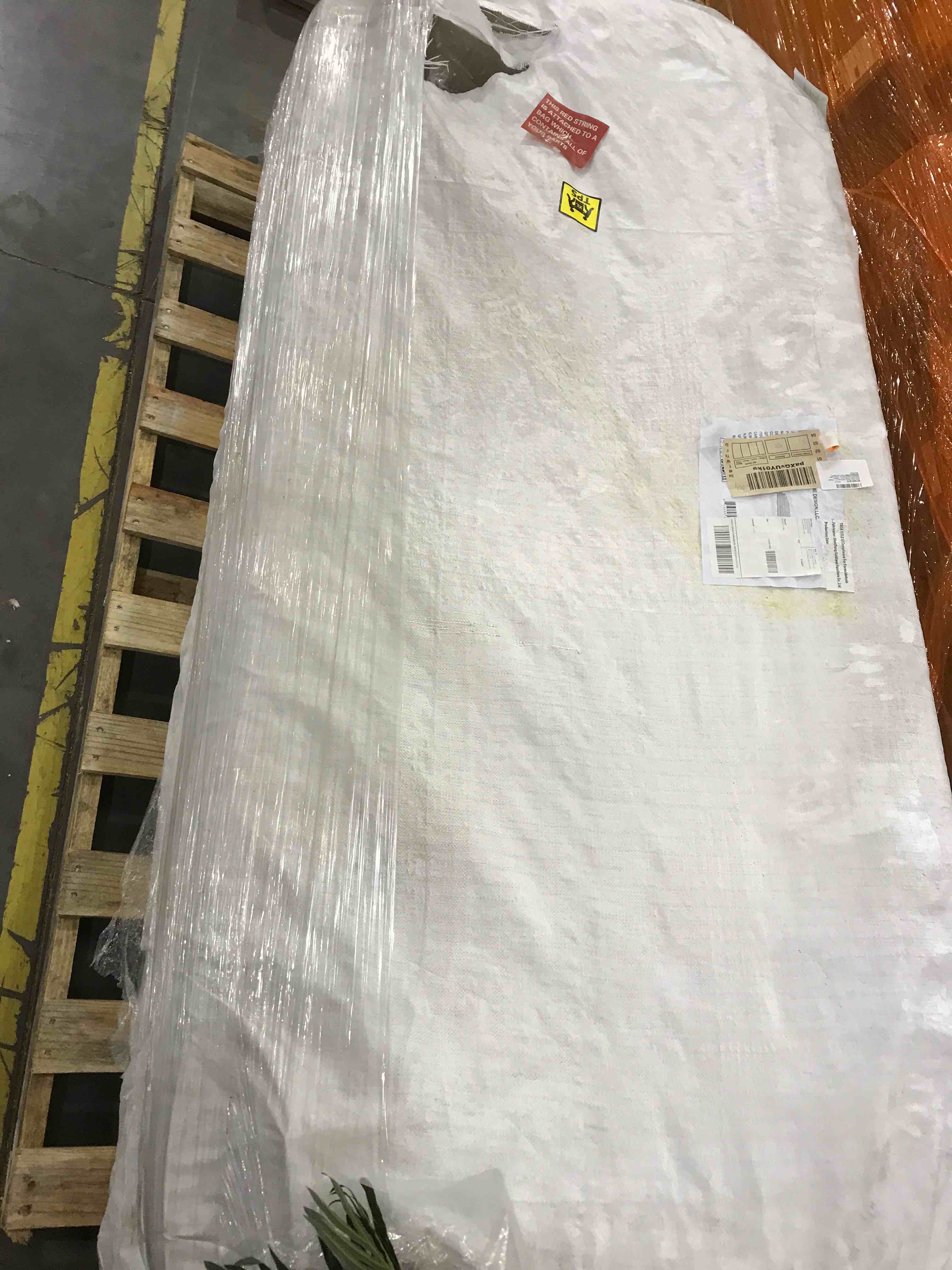 https://s3.amazonaws.com/lotting-images-prod/bidfta/BHL00071500_1691581287701.jpeg