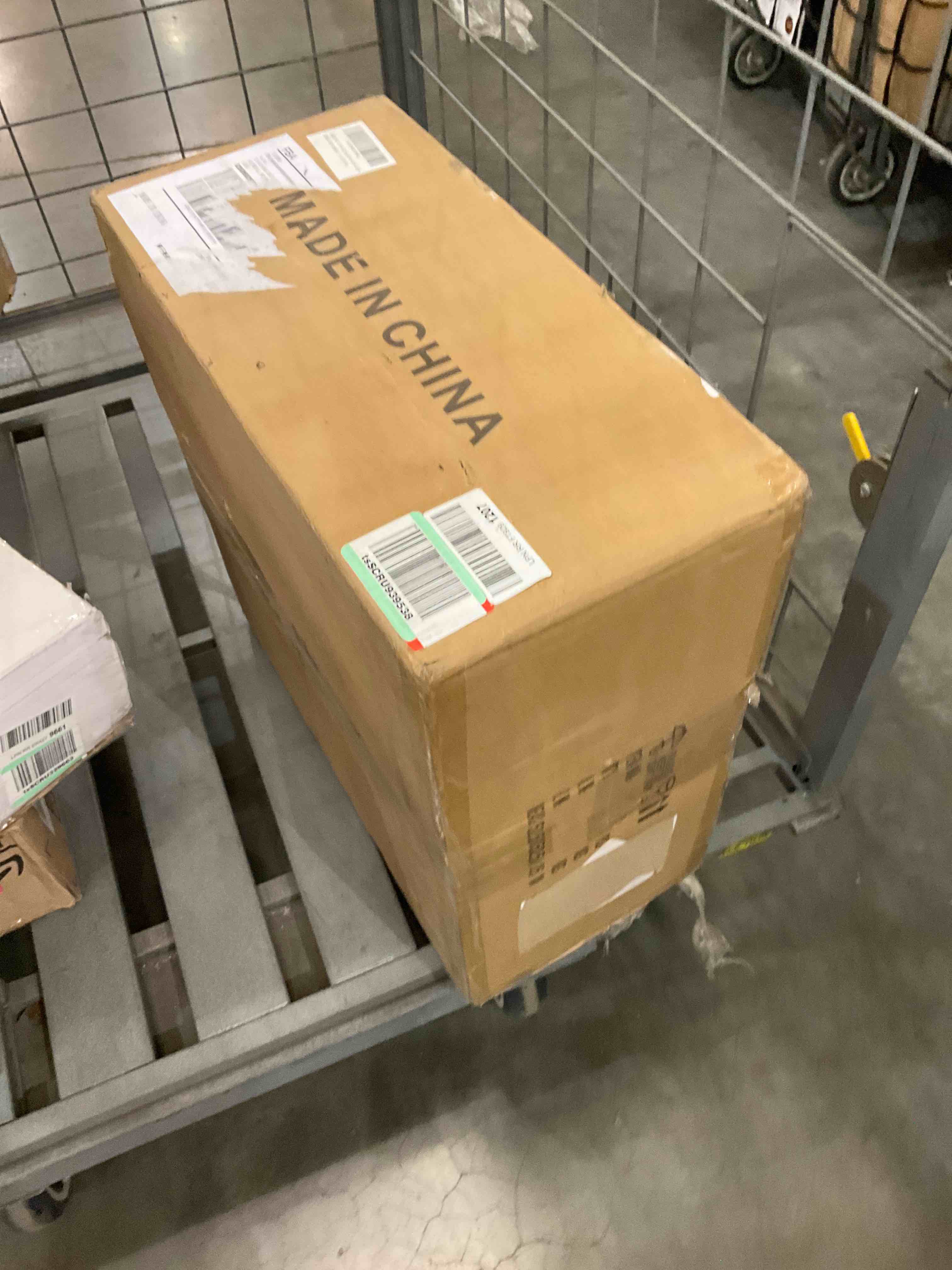 https://s3.amazonaws.com/lotting-images-prod/bidfta/BHL00072653_1689628082356.jpeg