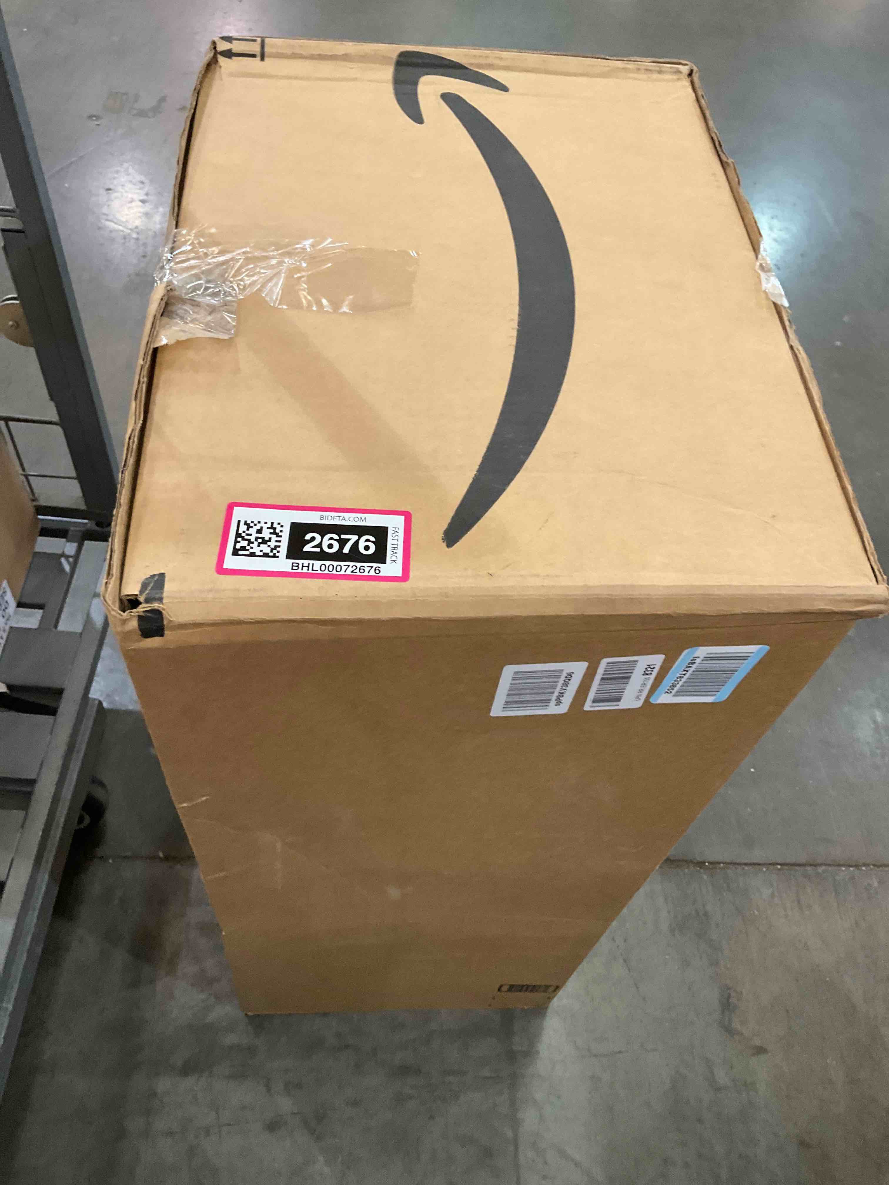 https://s3.amazonaws.com/lotting-images-prod/bidfta/BHL00072676_1689629706785.jpeg