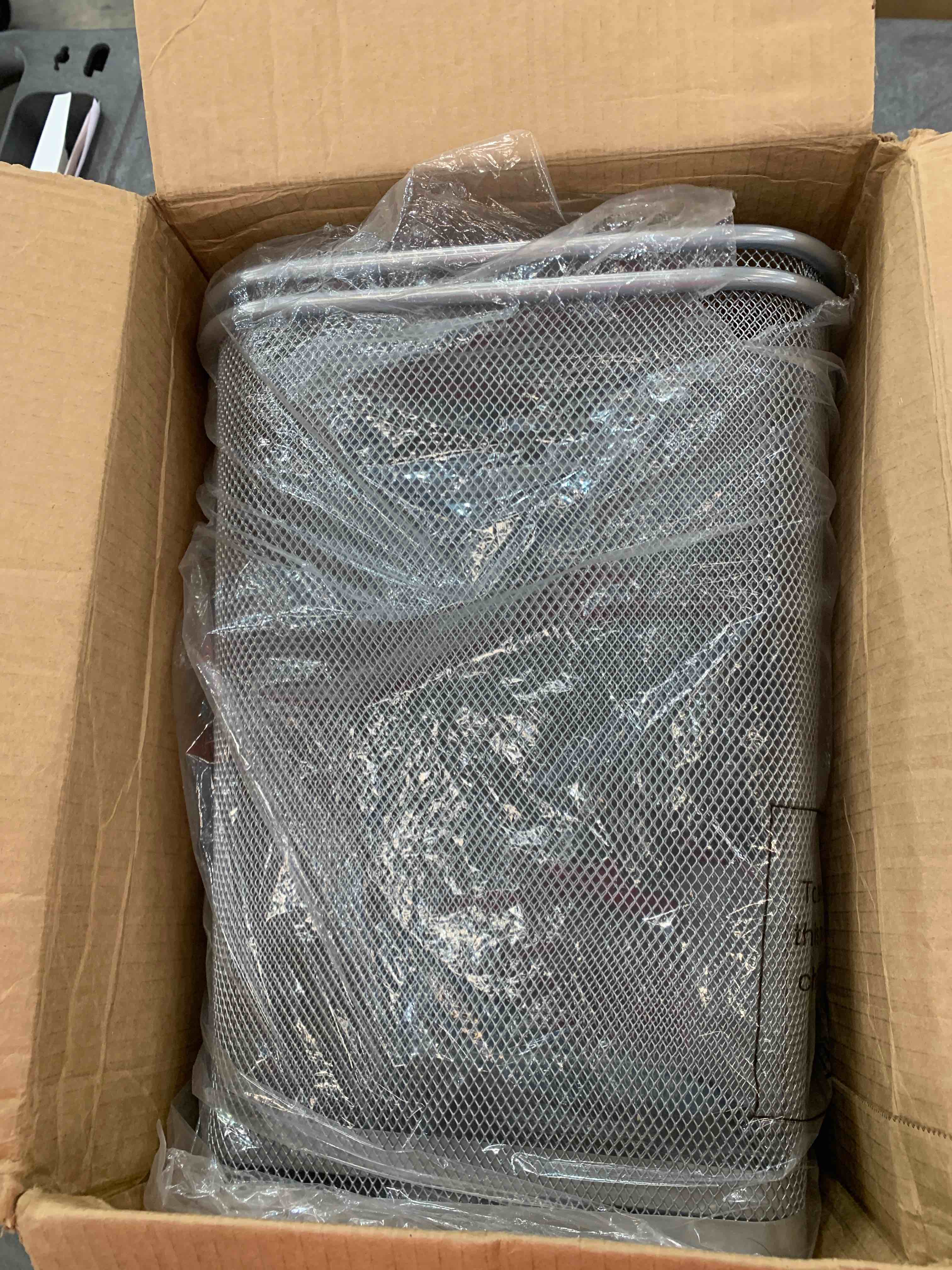 https://s3.amazonaws.com/lotting-images-prod/bidfta/BHL00072779_1689706771043.jpeg