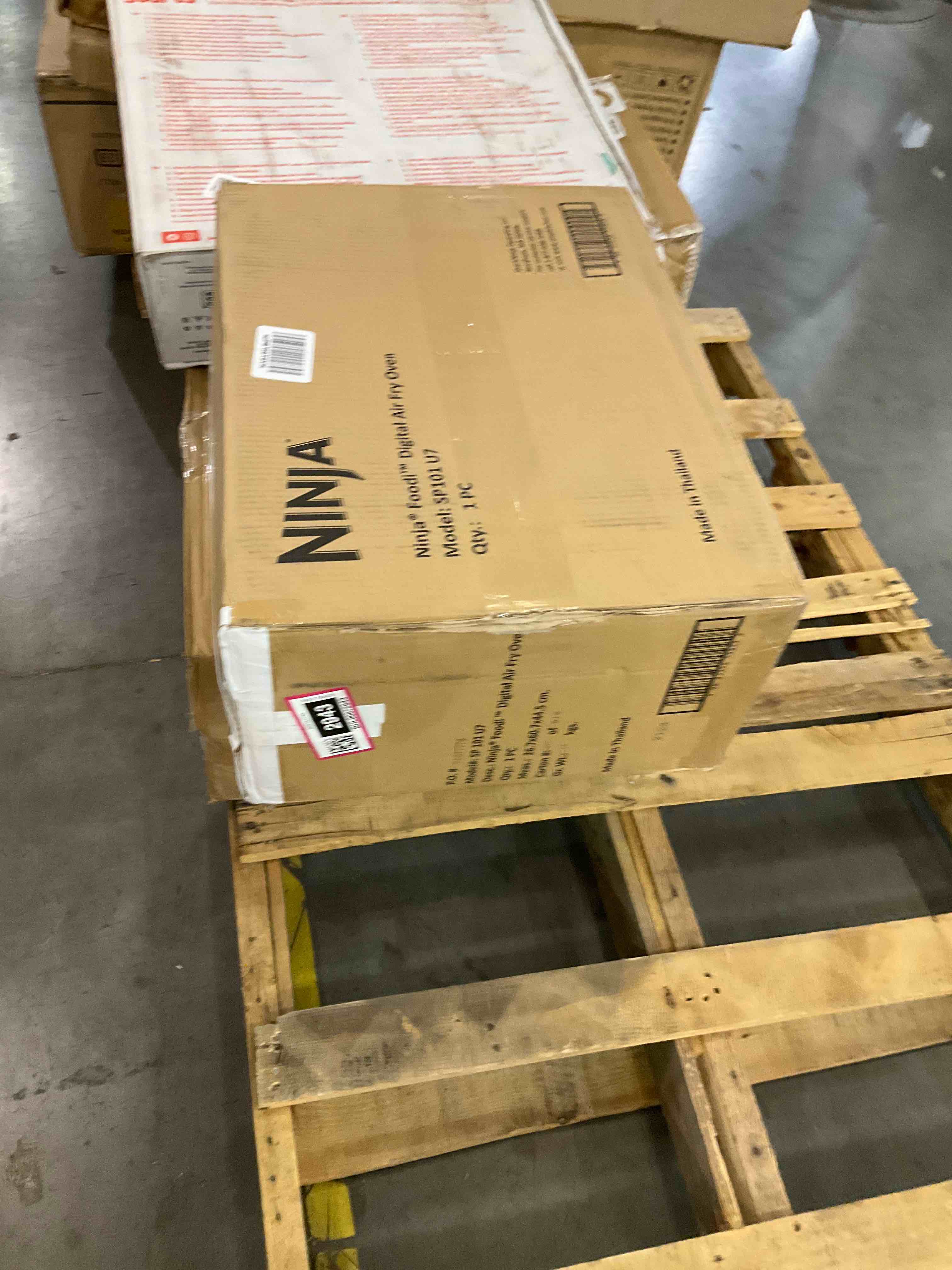 https://s3.amazonaws.com/lotting-images-prod/bidfta/BHL00072943_1690327274329.jpeg