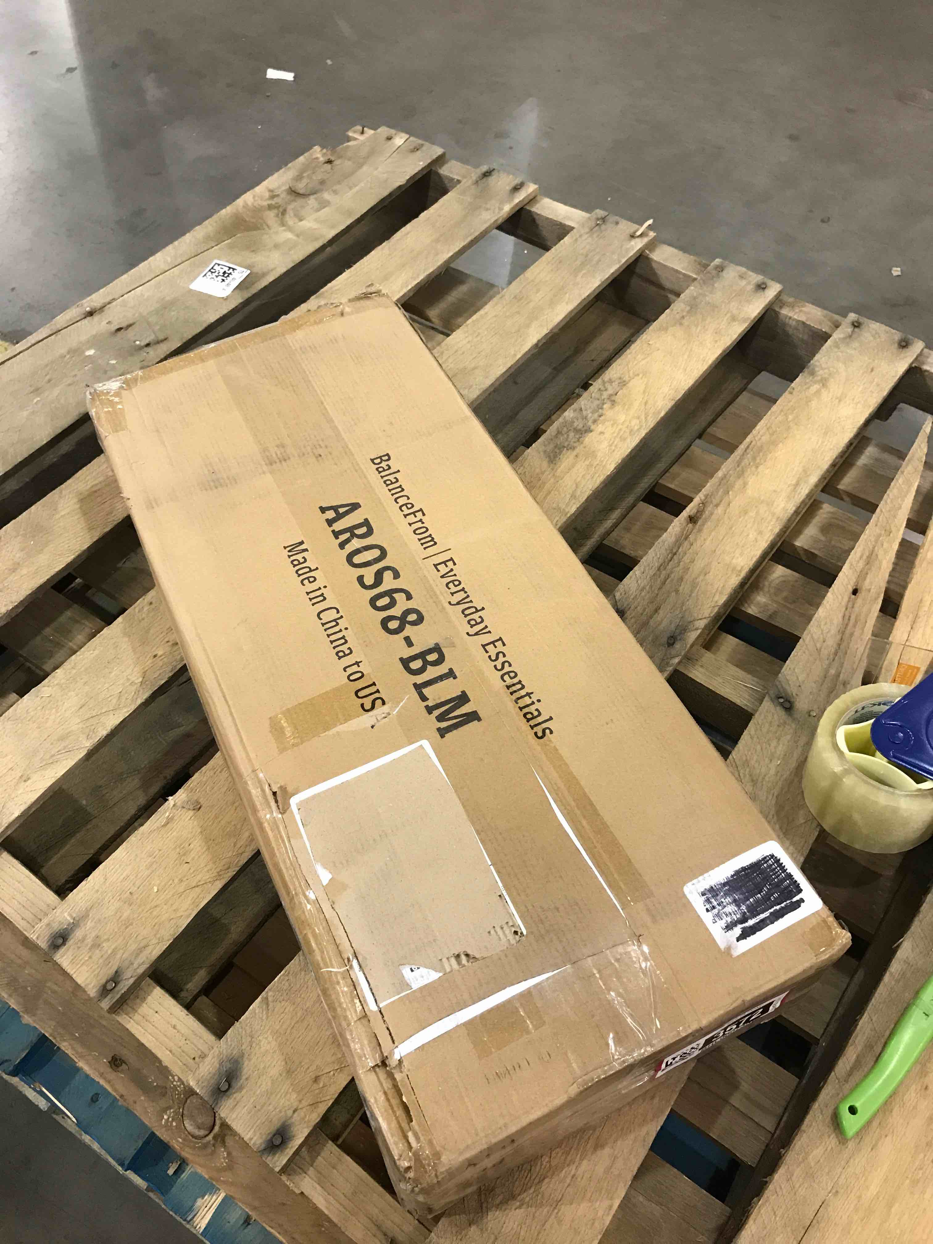 https://s3.amazonaws.com/lotting-images-prod/bidfta/BHL00073572_1689681685607.jpeg