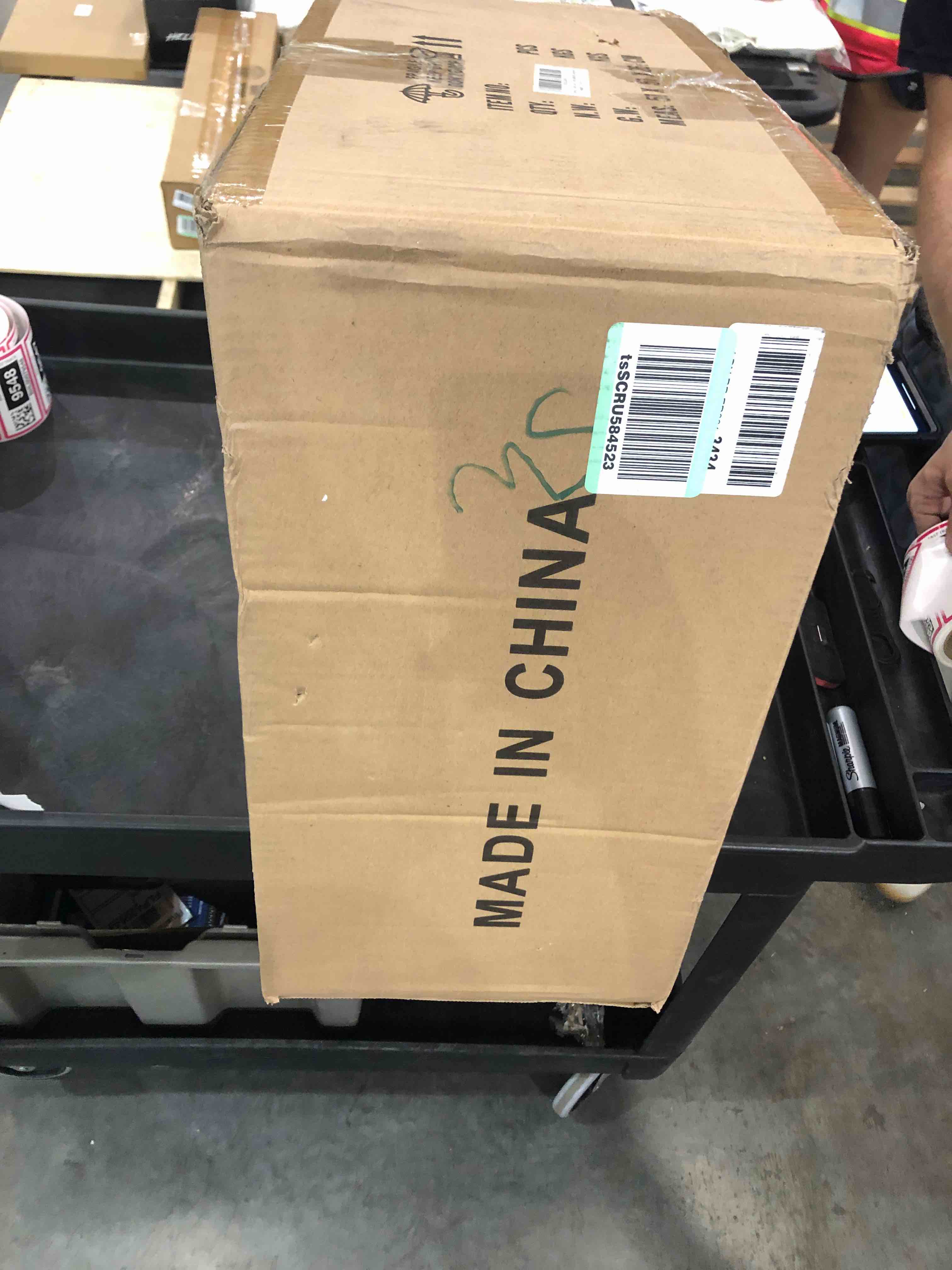 https://s3.amazonaws.com/lotting-images-prod/bidfta/BHL00074026_1689702301712.jpeg