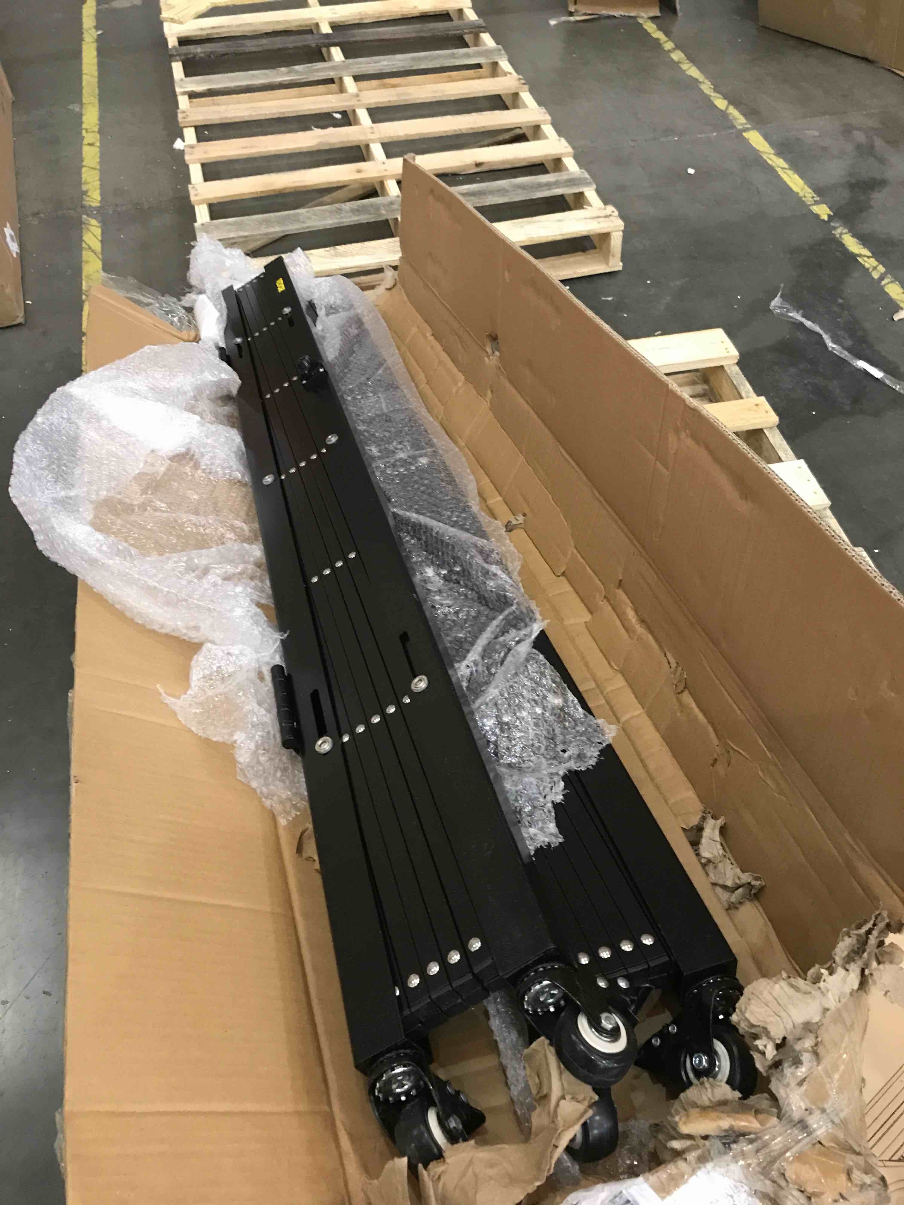https://s3.amazonaws.com/lotting-images-prod/bidfta/BHL00074355_1690465936937.jpeg