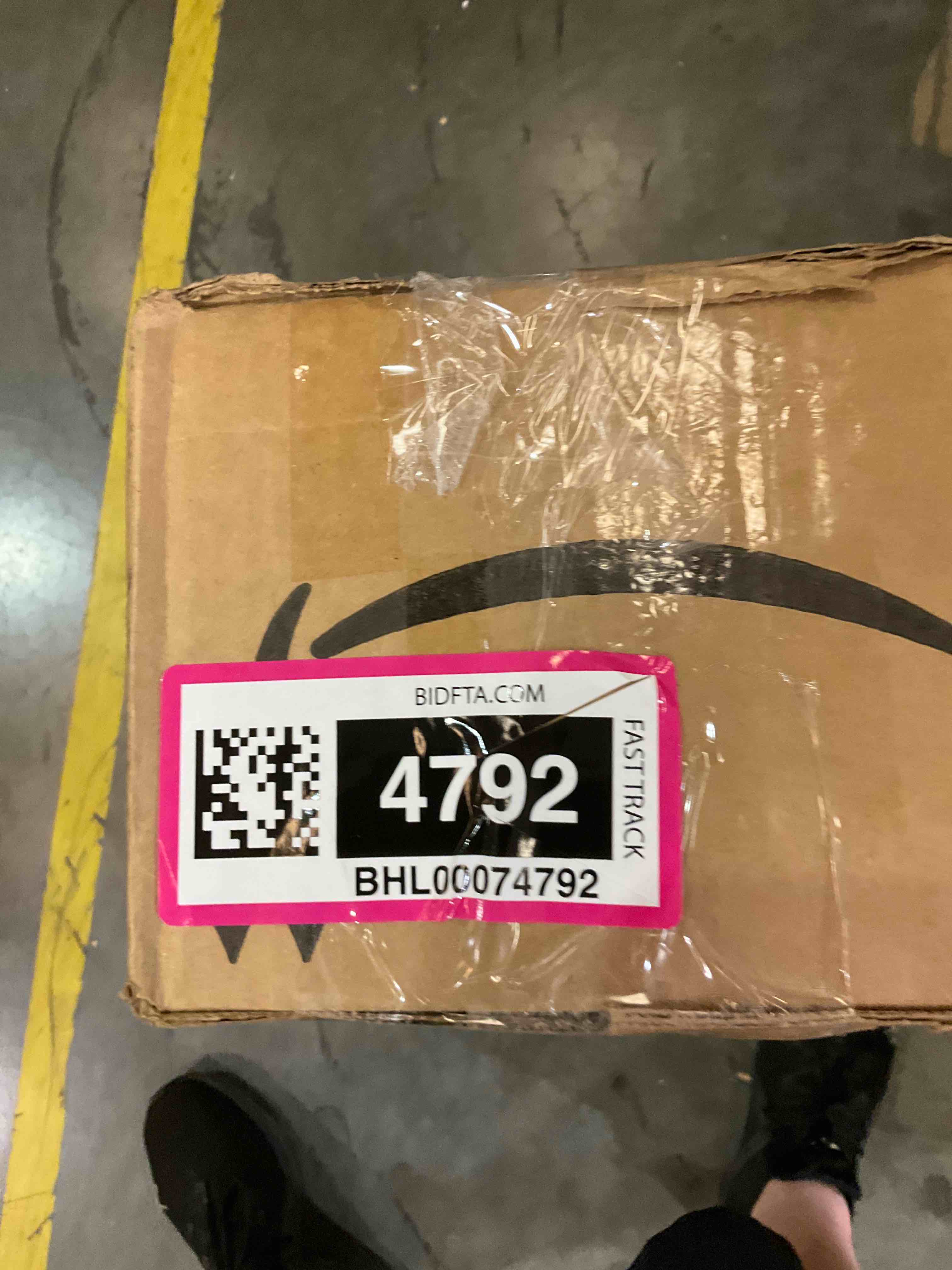 https://s3.amazonaws.com/lotting-images-prod/bidfta/BHL00074792_1691674981512.jpeg