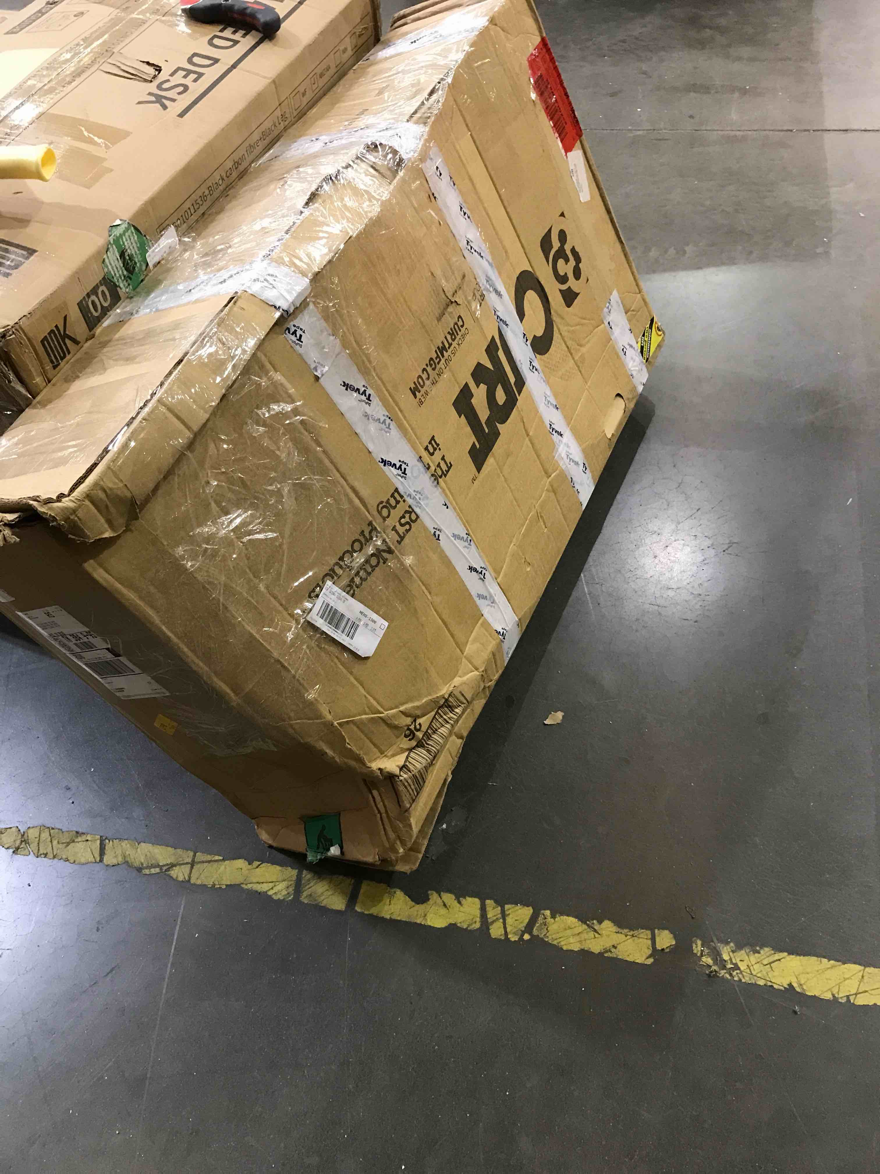 https://s3.amazonaws.com/lotting-images-prod/bidfta/BHL00076190_1692620291954.jpeg