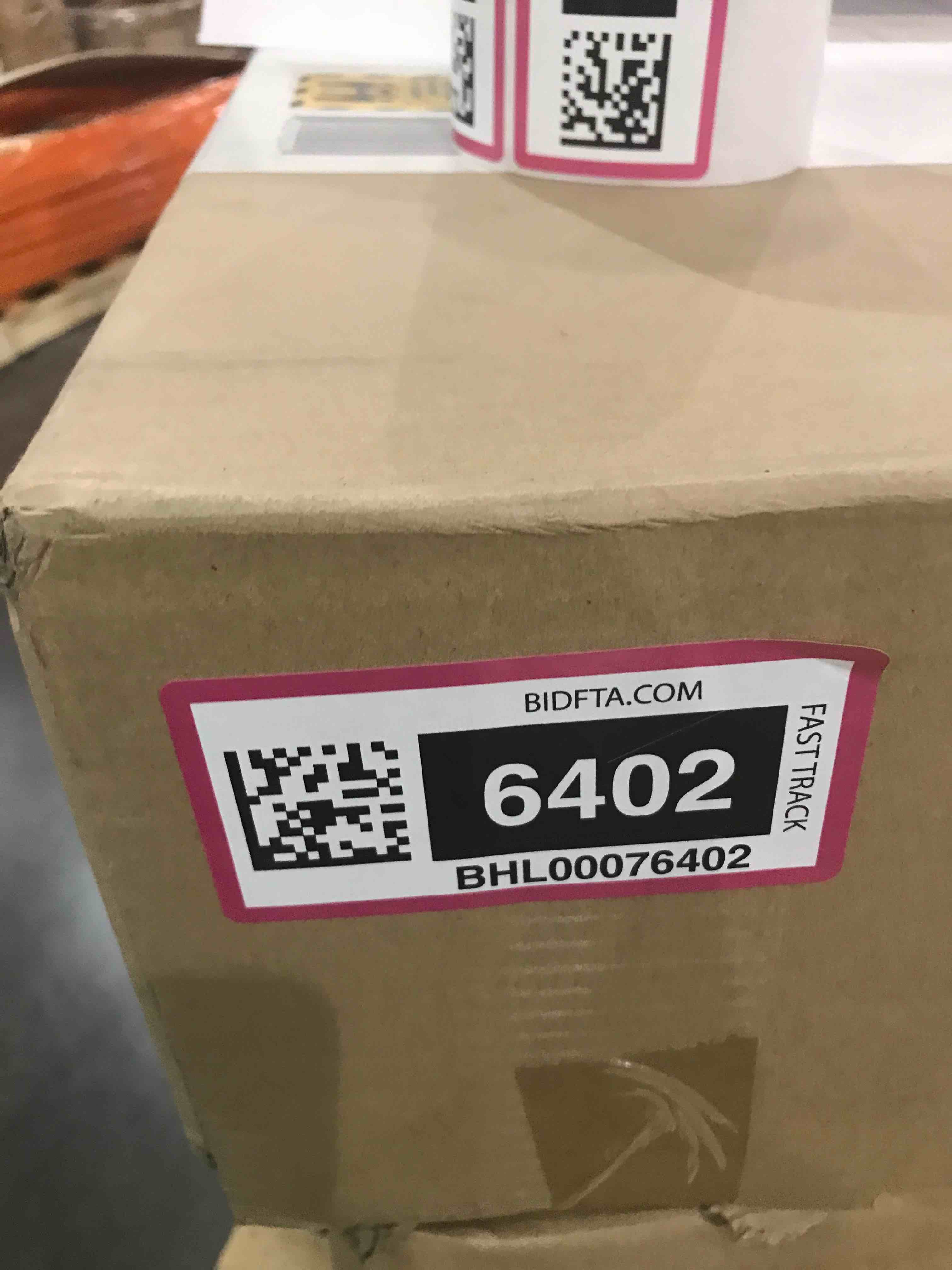 https://s3.amazonaws.com/lotting-images-prod/bidfta/BHL00076402_1695381643815.jpeg