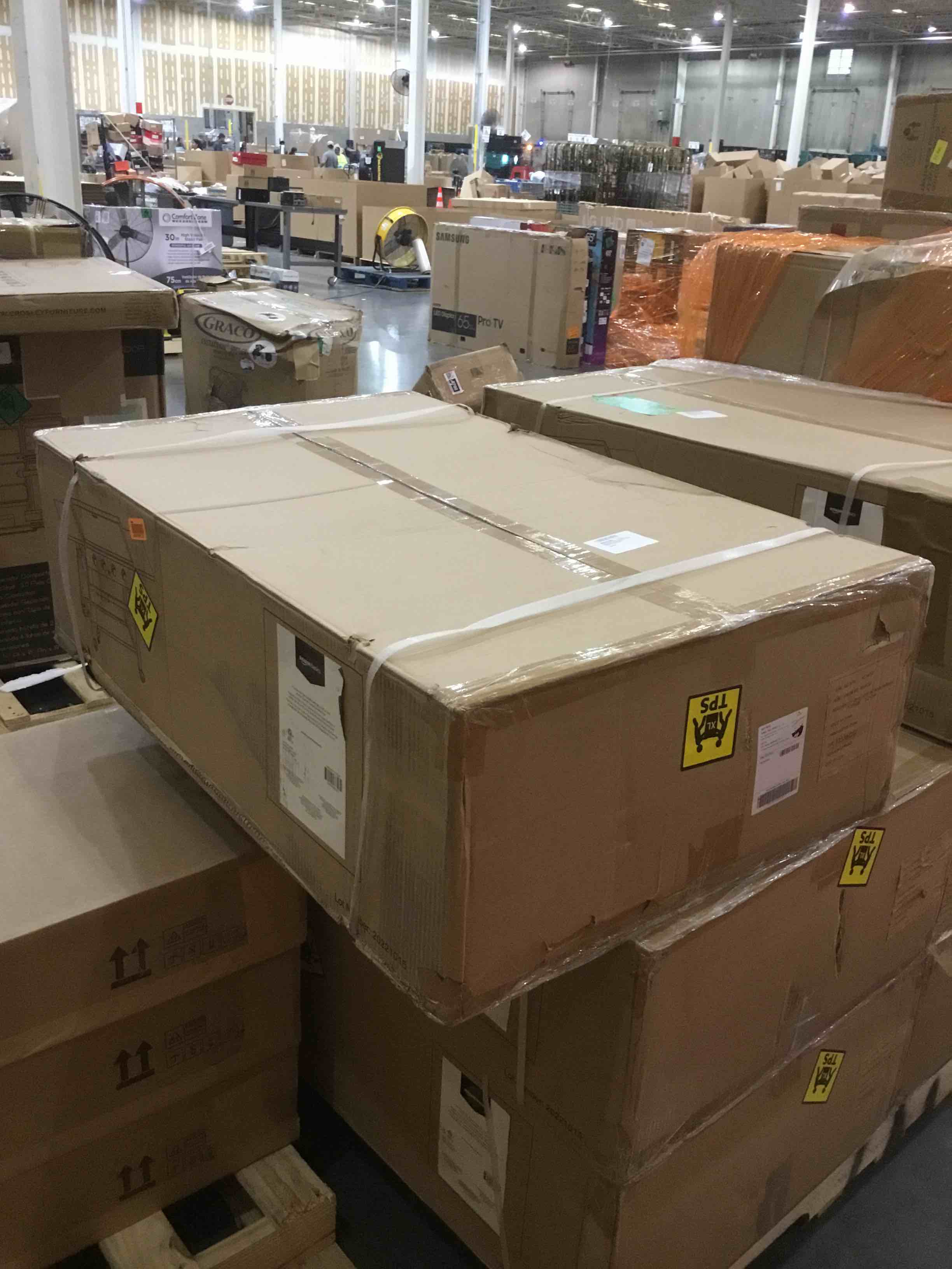 https://s3.amazonaws.com/lotting-images-prod/bidfta/BHL00076650_1691585588244.jpeg
