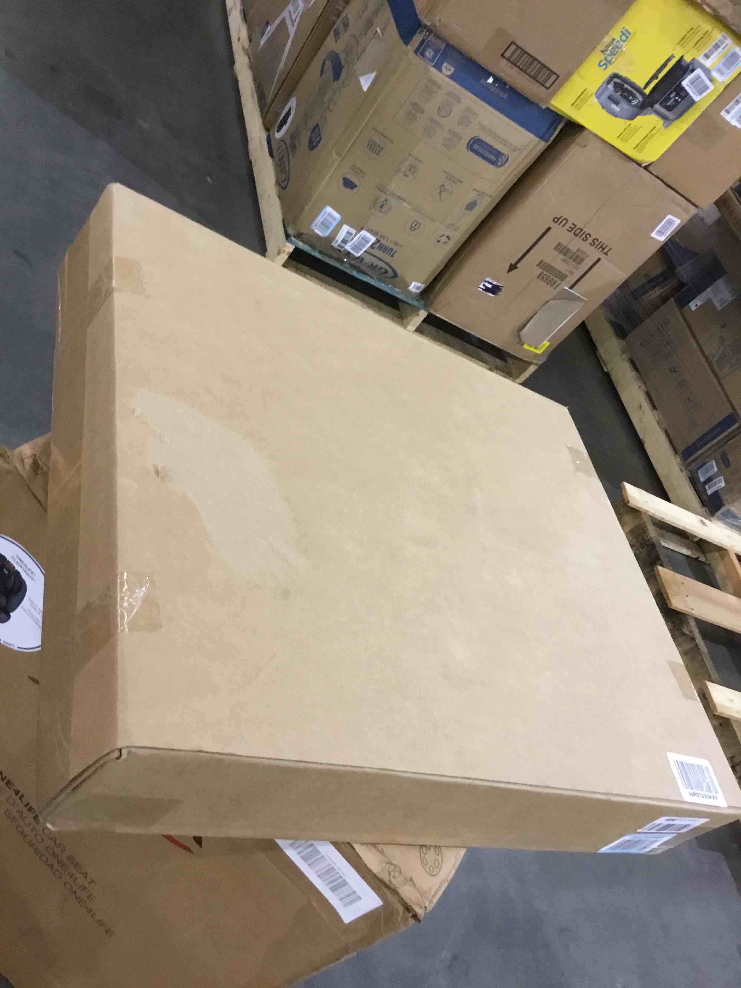 https://s3.amazonaws.com/lotting-images-prod/bidfta/BHL00076708_1691674516150.jpeg