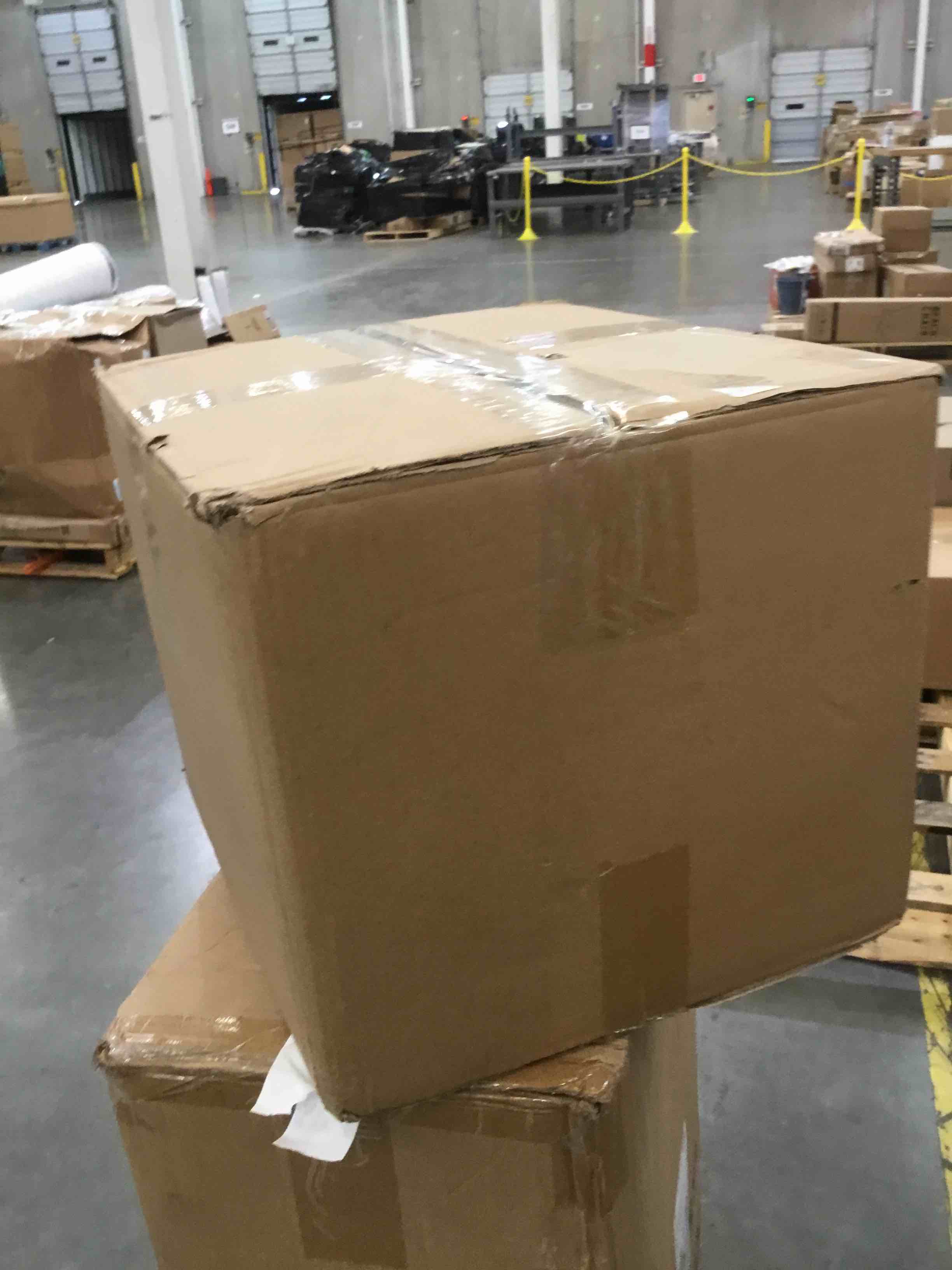 https://s3.amazonaws.com/lotting-images-prod/bidfta/BHL00077501_1690476291820.jpeg