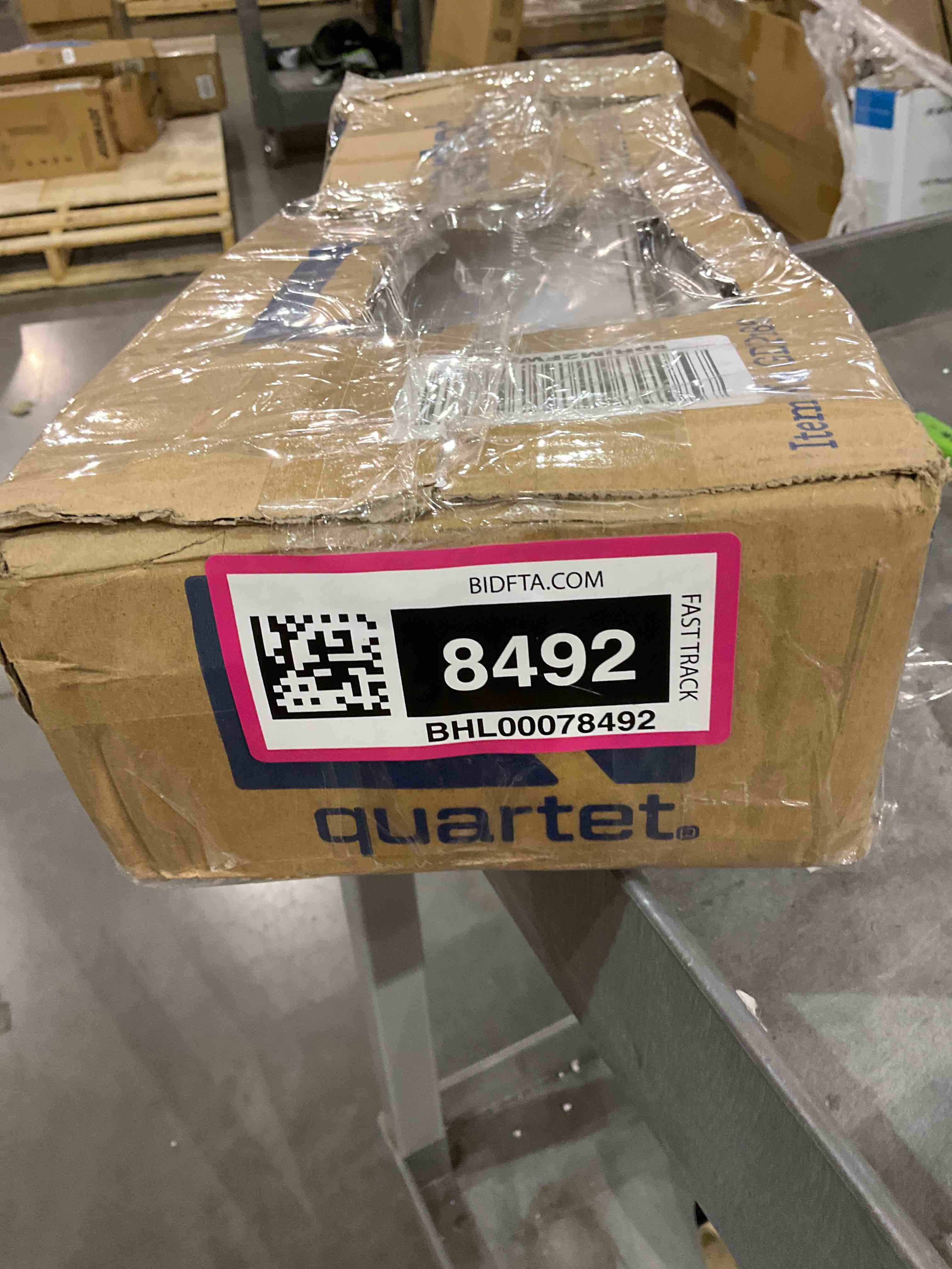 https://s3.amazonaws.com/lotting-images-prod/bidfta/BHL00078492_1689854272234.jpeg