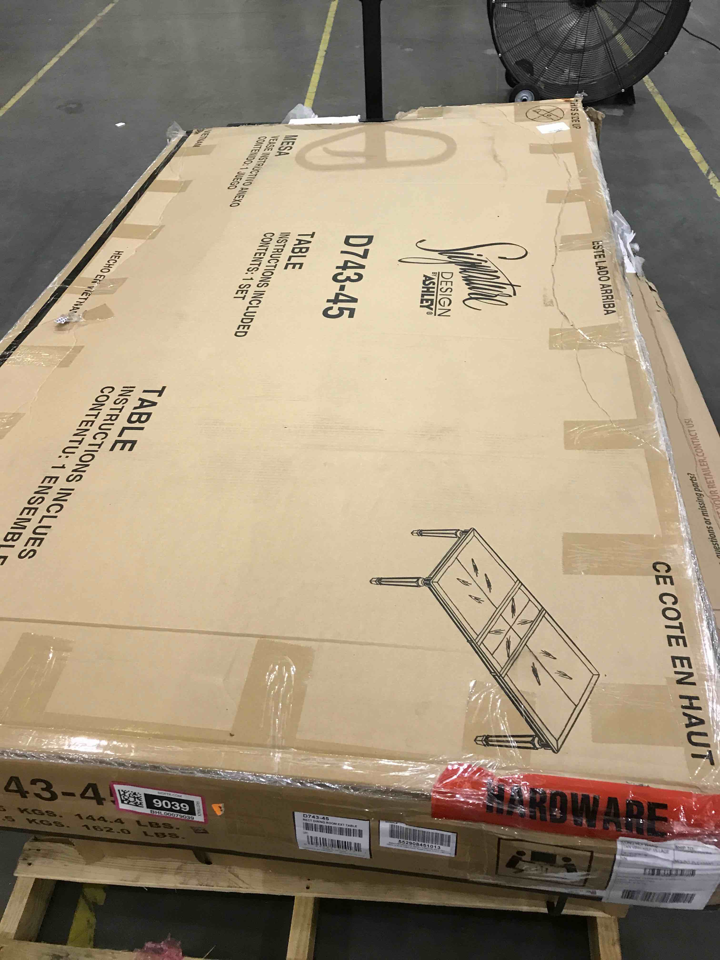 https://s3.amazonaws.com/lotting-images-prod/bidfta/BHL00079039_1690803927267.jpeg