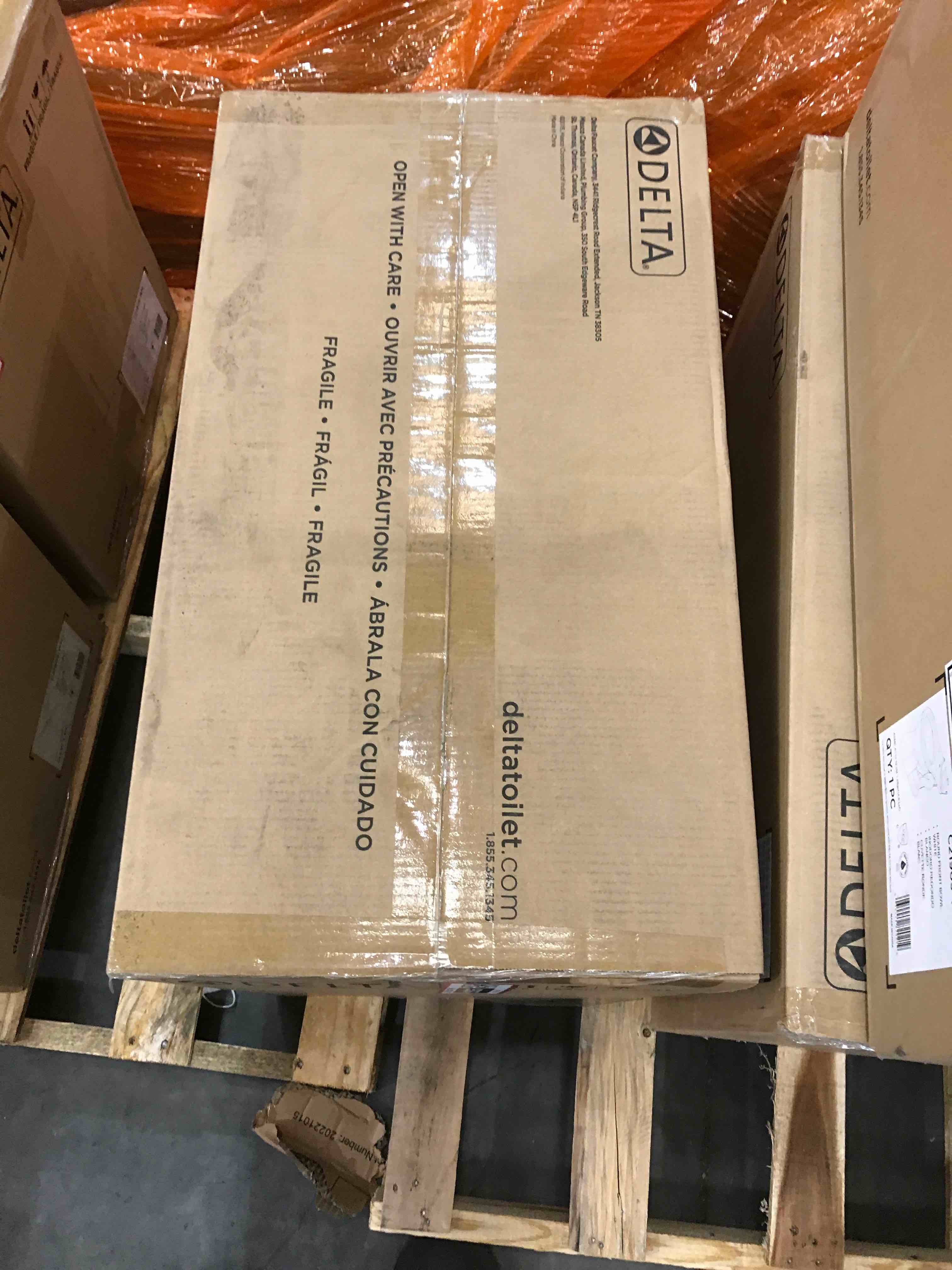 https://s3.amazonaws.com/lotting-images-prod/bidfta/BHL00079398_1691591528075.jpeg