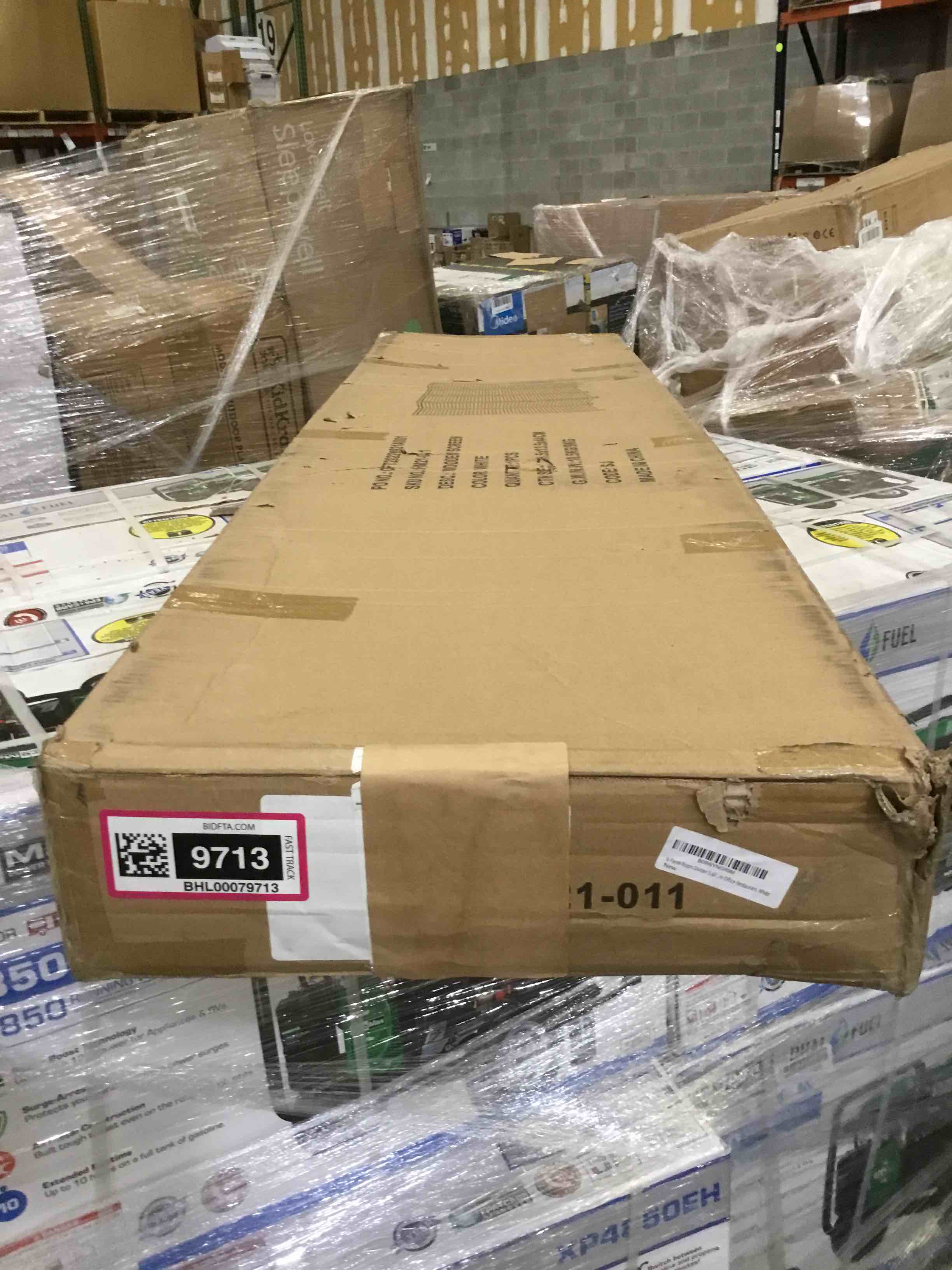 https://s3.amazonaws.com/lotting-images-prod/bidfta/BHL00079713_1690386459809.jpeg