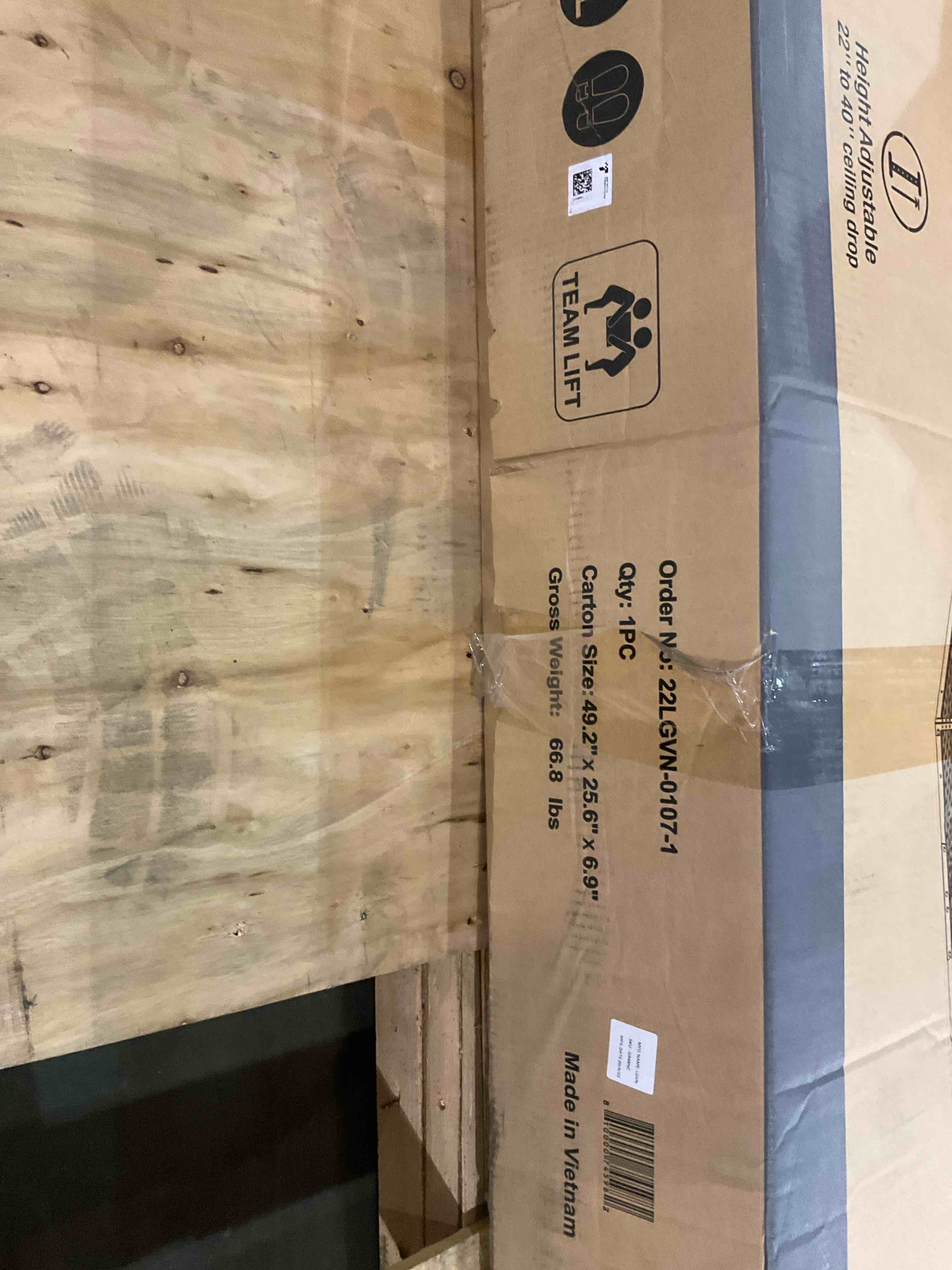 https://s3.amazonaws.com/lotting-images-prod/bidfta/BHL00080787_1702602613418.jpeg