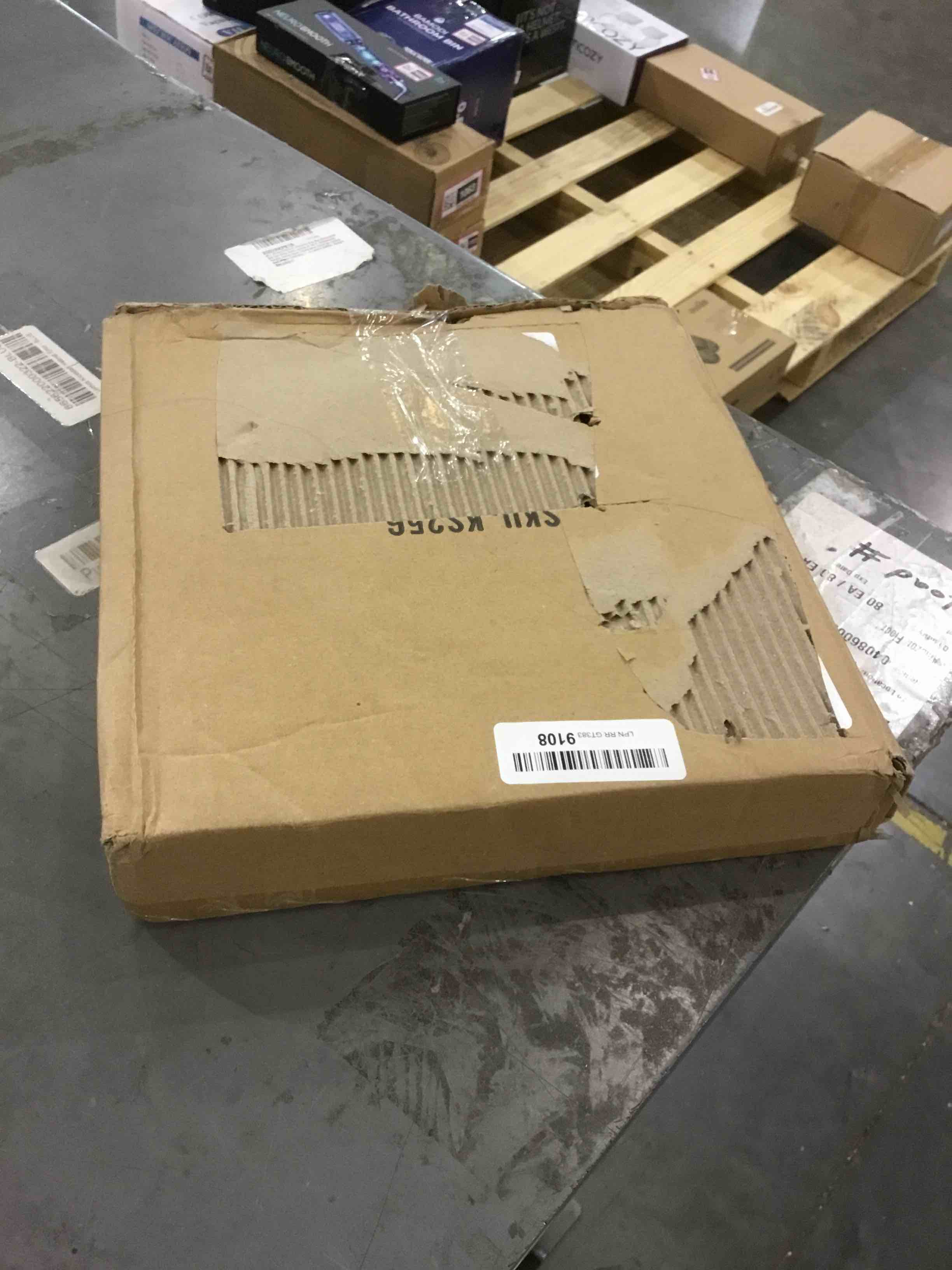 https://s3.amazonaws.com/lotting-images-prod/bidfta/BHL00081064_1697048697886.jpeg