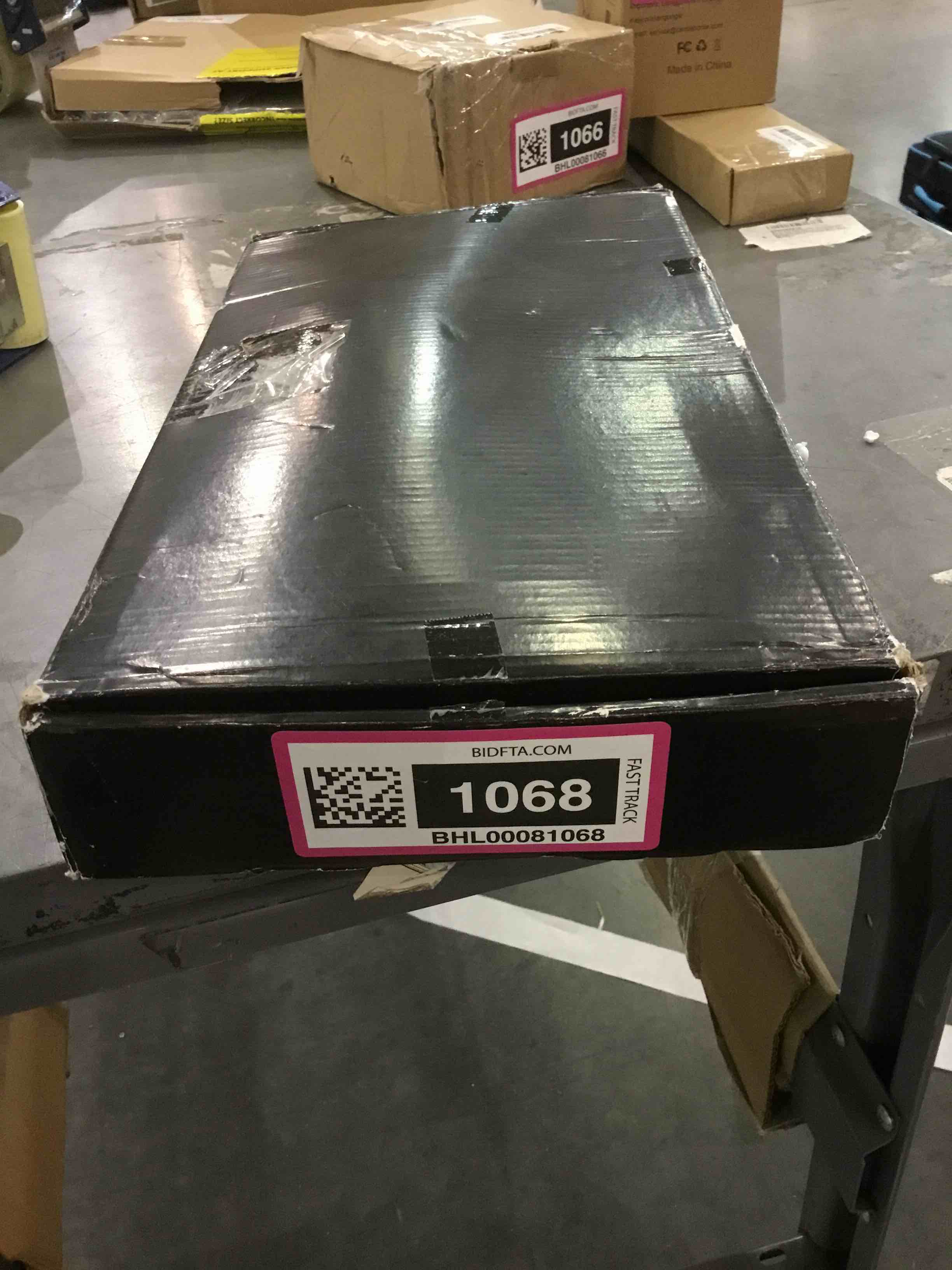 https://s3.amazonaws.com/lotting-images-prod/bidfta/BHL00081068_1697049692200.jpeg