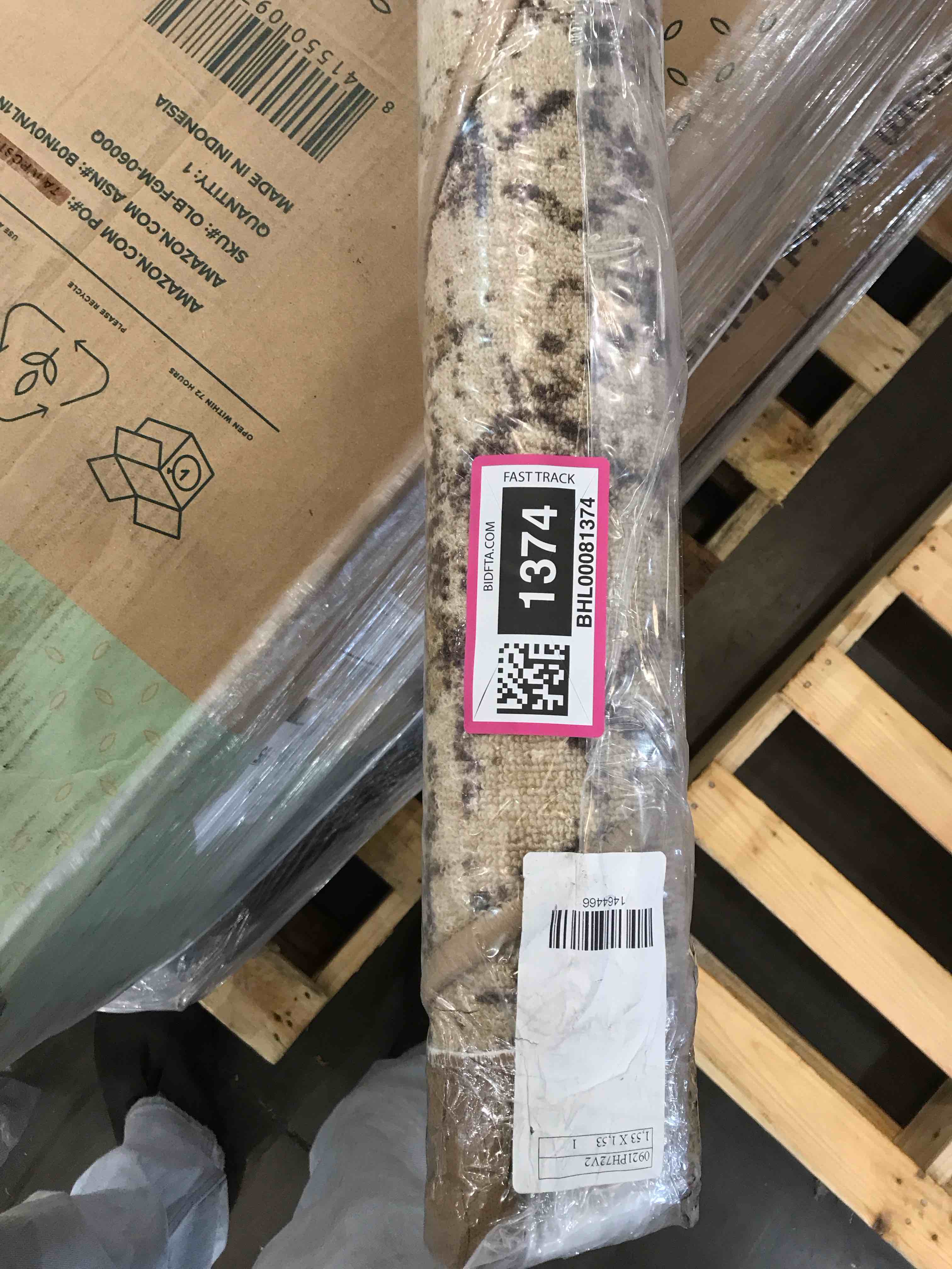 https://s3.amazonaws.com/lotting-images-prod/bidfta/BHL00081374_1698246687890.jpeg