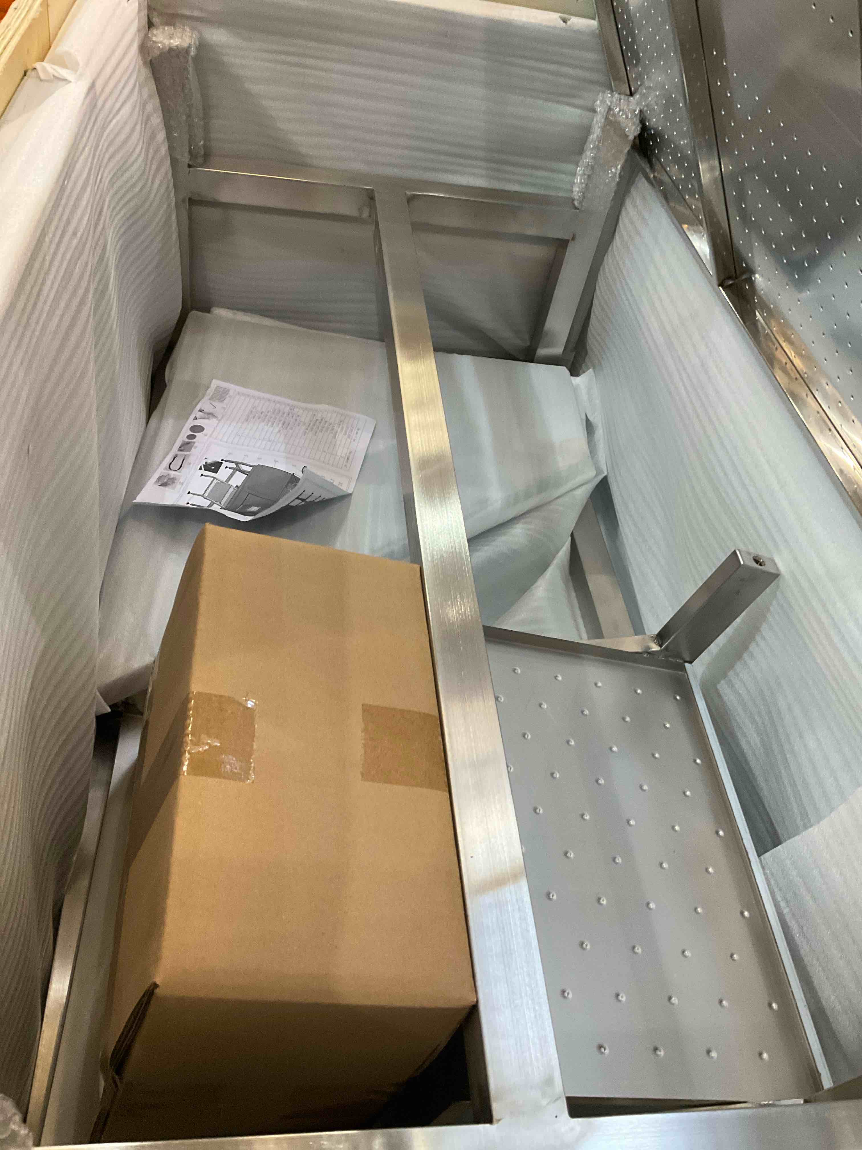 https://s3.amazonaws.com/lotting-images-prod/bidfta/BHL00081750_1701711164336.jpeg