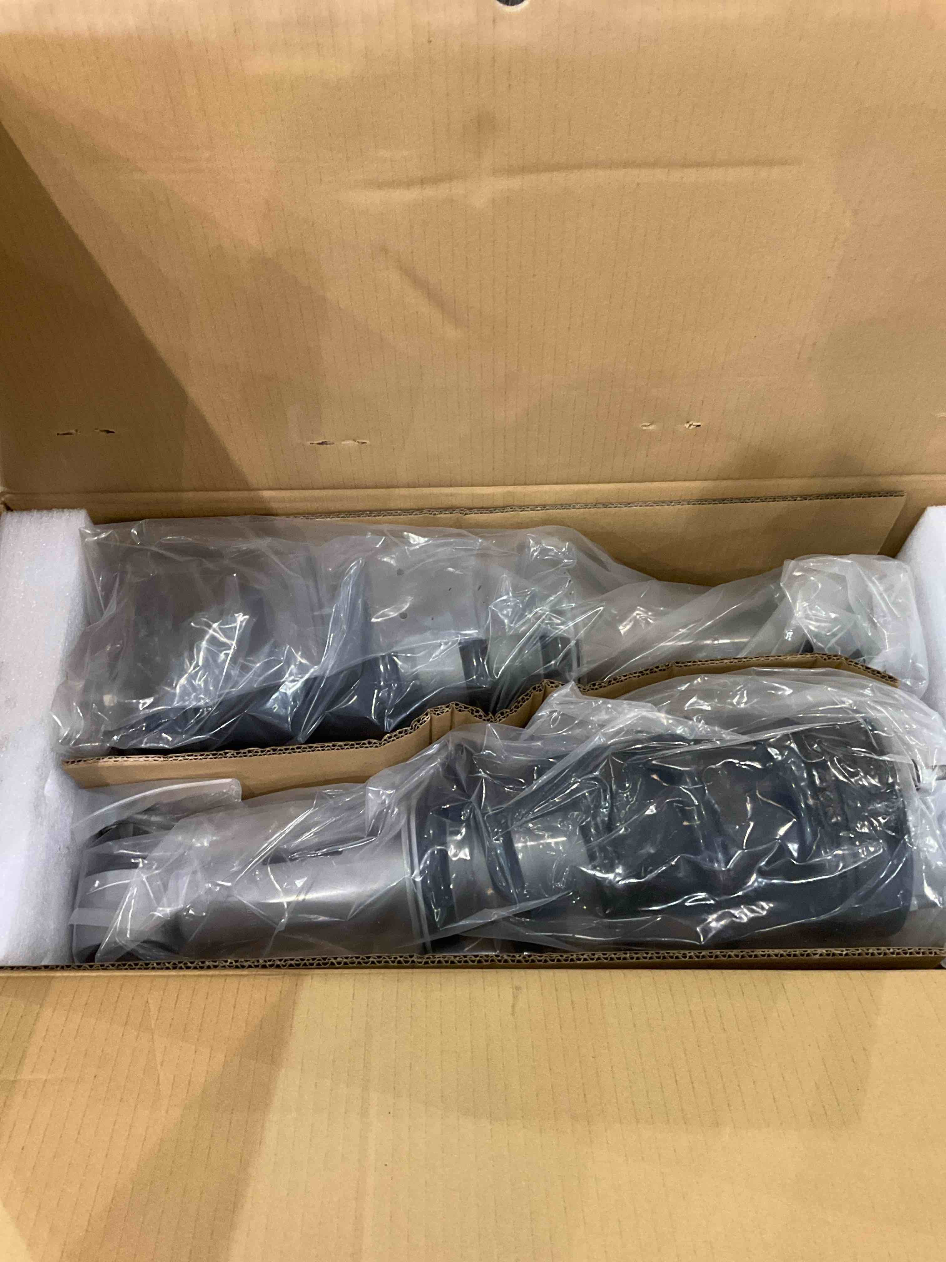 https://s3.amazonaws.com/lotting-images-prod/bidfta/BHL00083143_1696353091221.jpeg