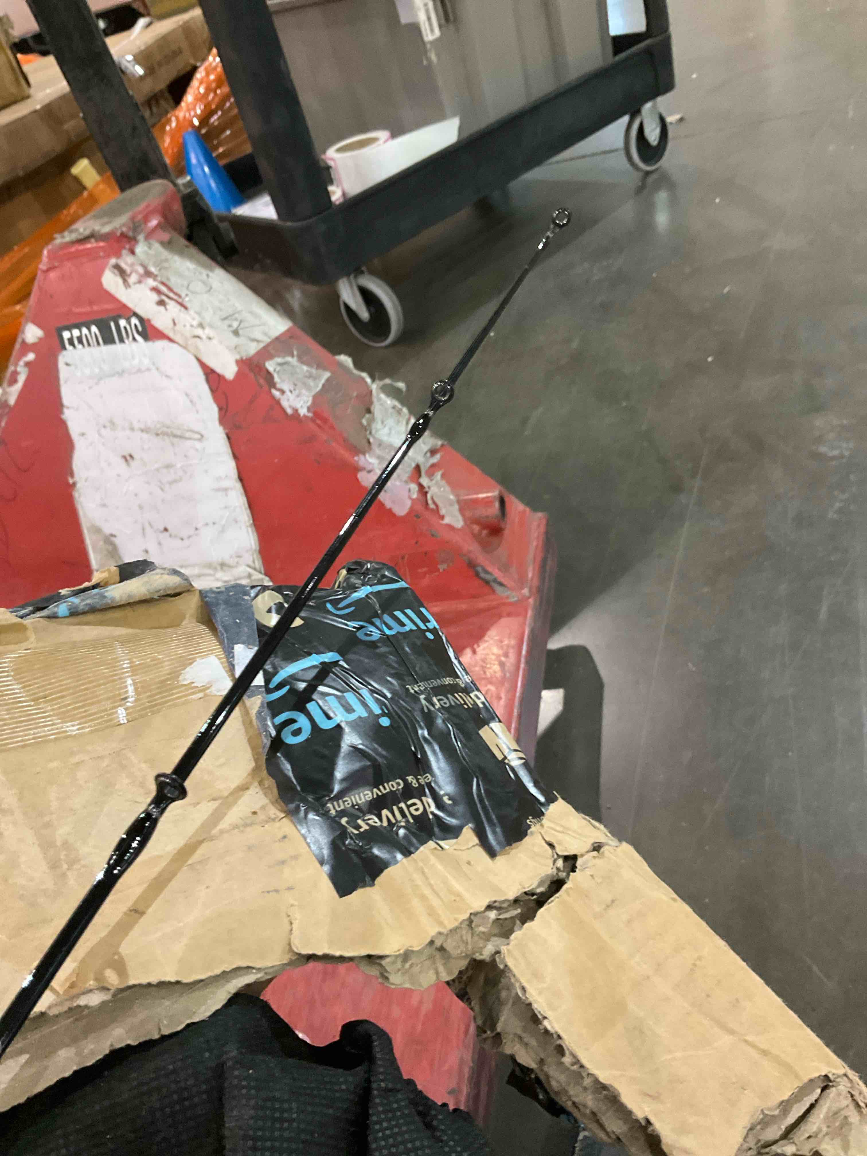 https://s3.amazonaws.com/lotting-images-prod/bidfta/BHL00083459_1699360827578.jpeg