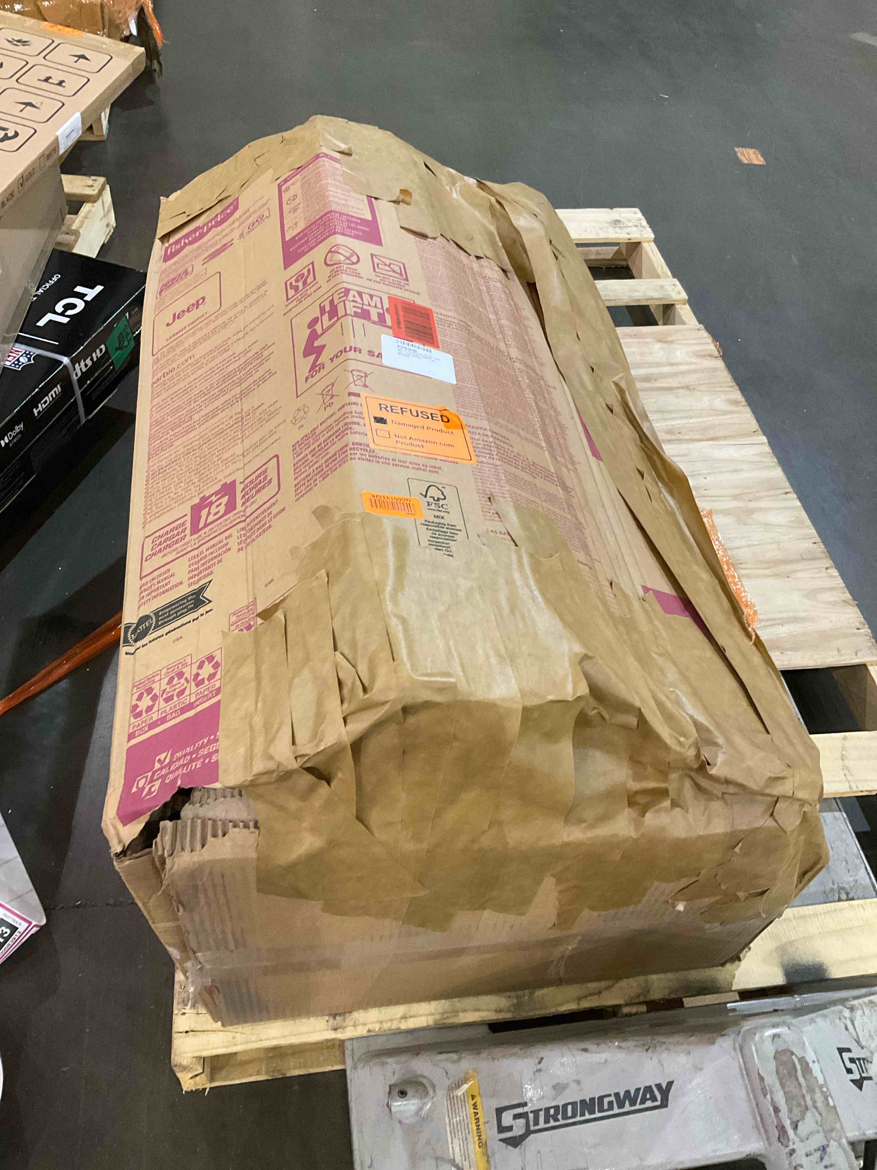 https://s3.amazonaws.com/lotting-images-prod/bidfta/BHL00083908_1701384017637.jpeg