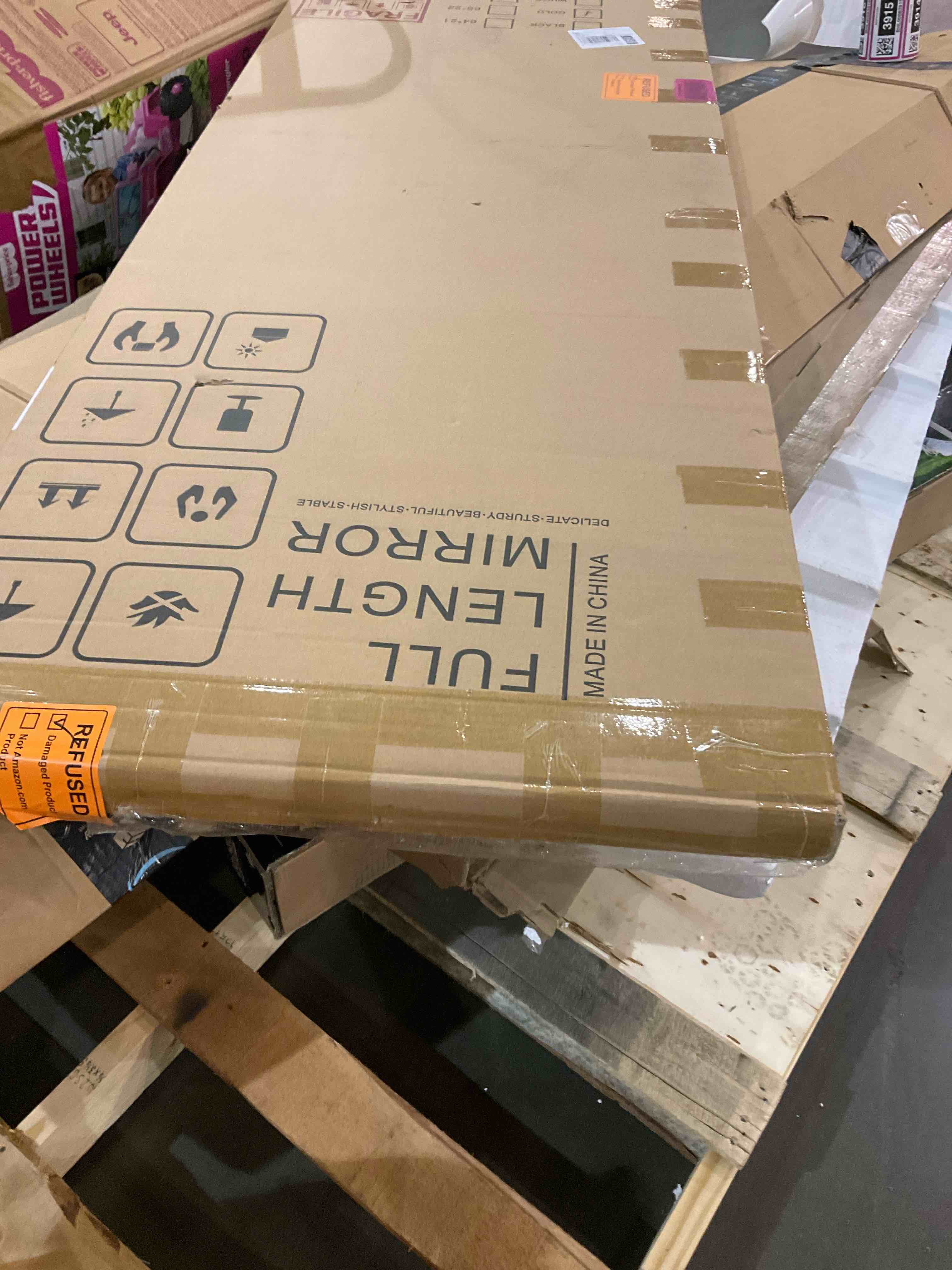 https://s3.amazonaws.com/lotting-images-prod/bidfta/BHL00083909_1701384442601.jpeg