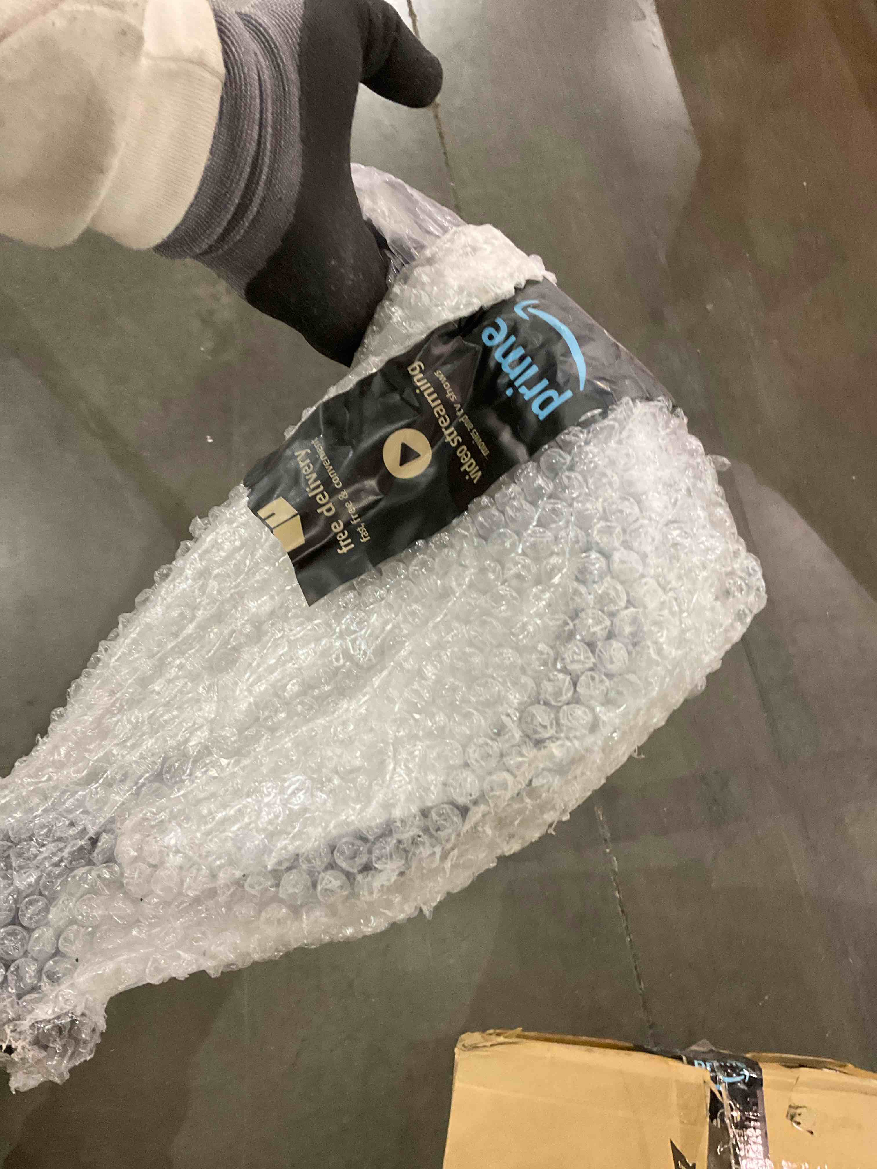 https://s3.amazonaws.com/lotting-images-prod/bidfta/BHL00083910_1701384654007.jpeg