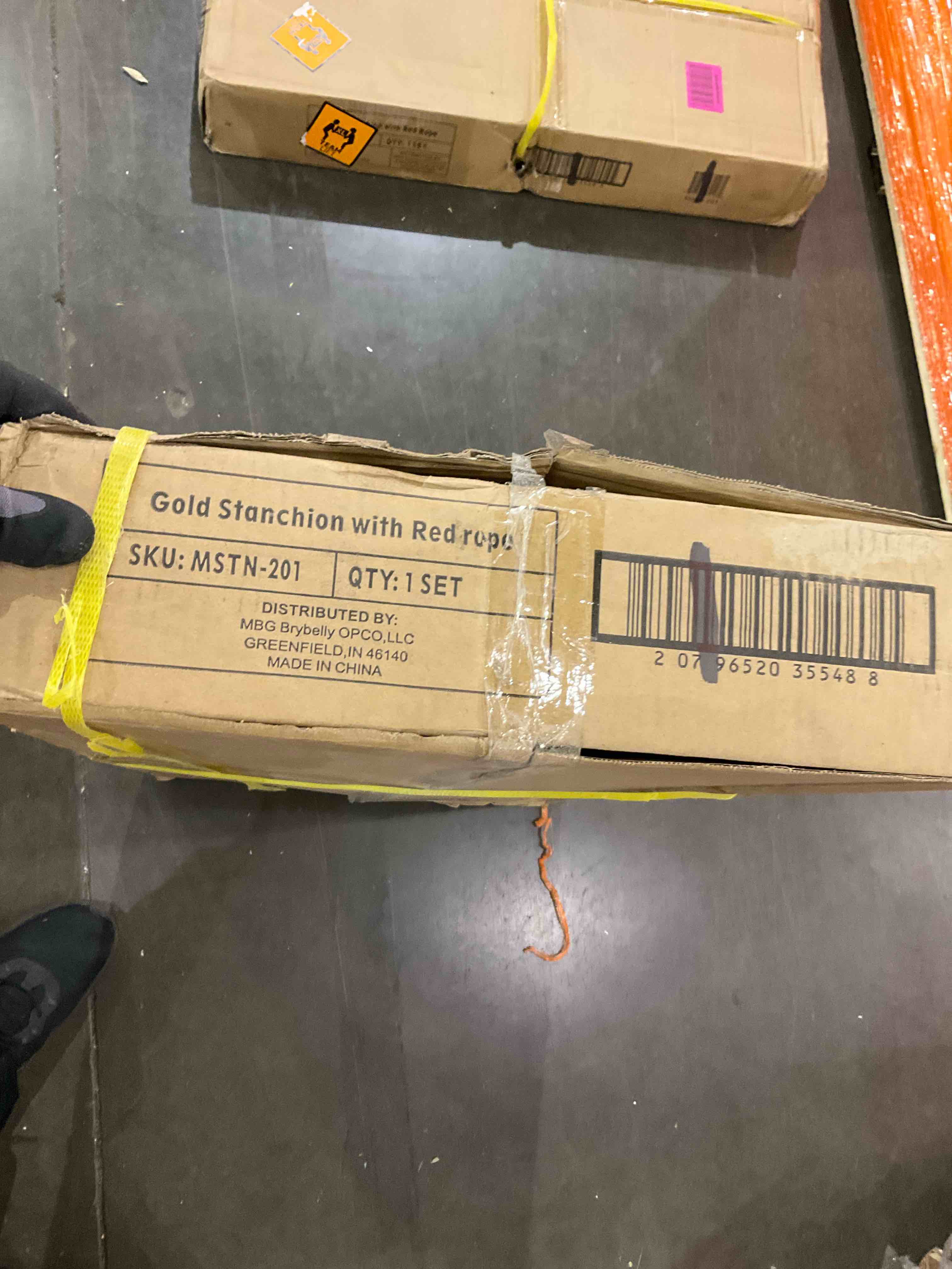 https://s3.amazonaws.com/lotting-images-prod/bidfta/BHL00083911_1701384916899.jpeg