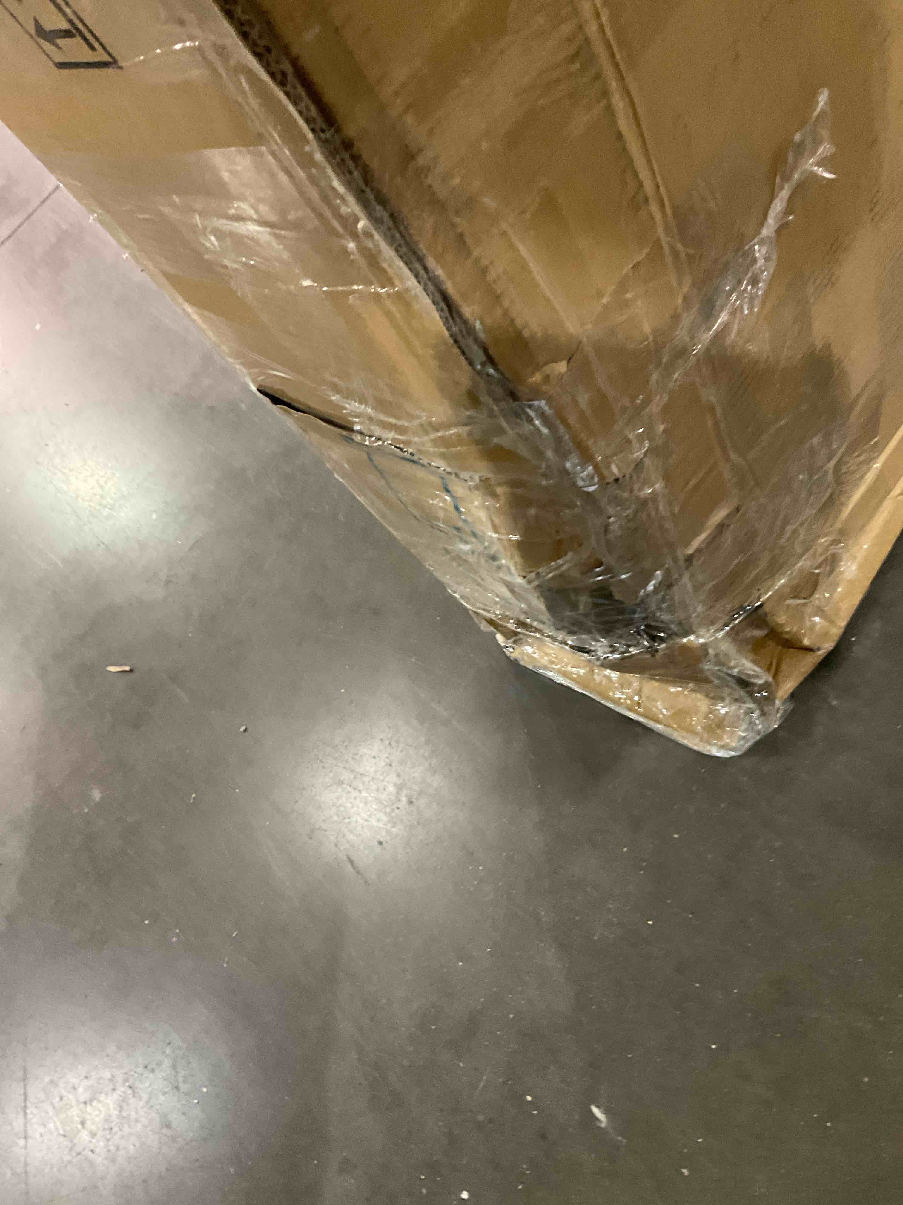 https://s3.amazonaws.com/lotting-images-prod/bidfta/BHL00083913_1701386198051.jpeg