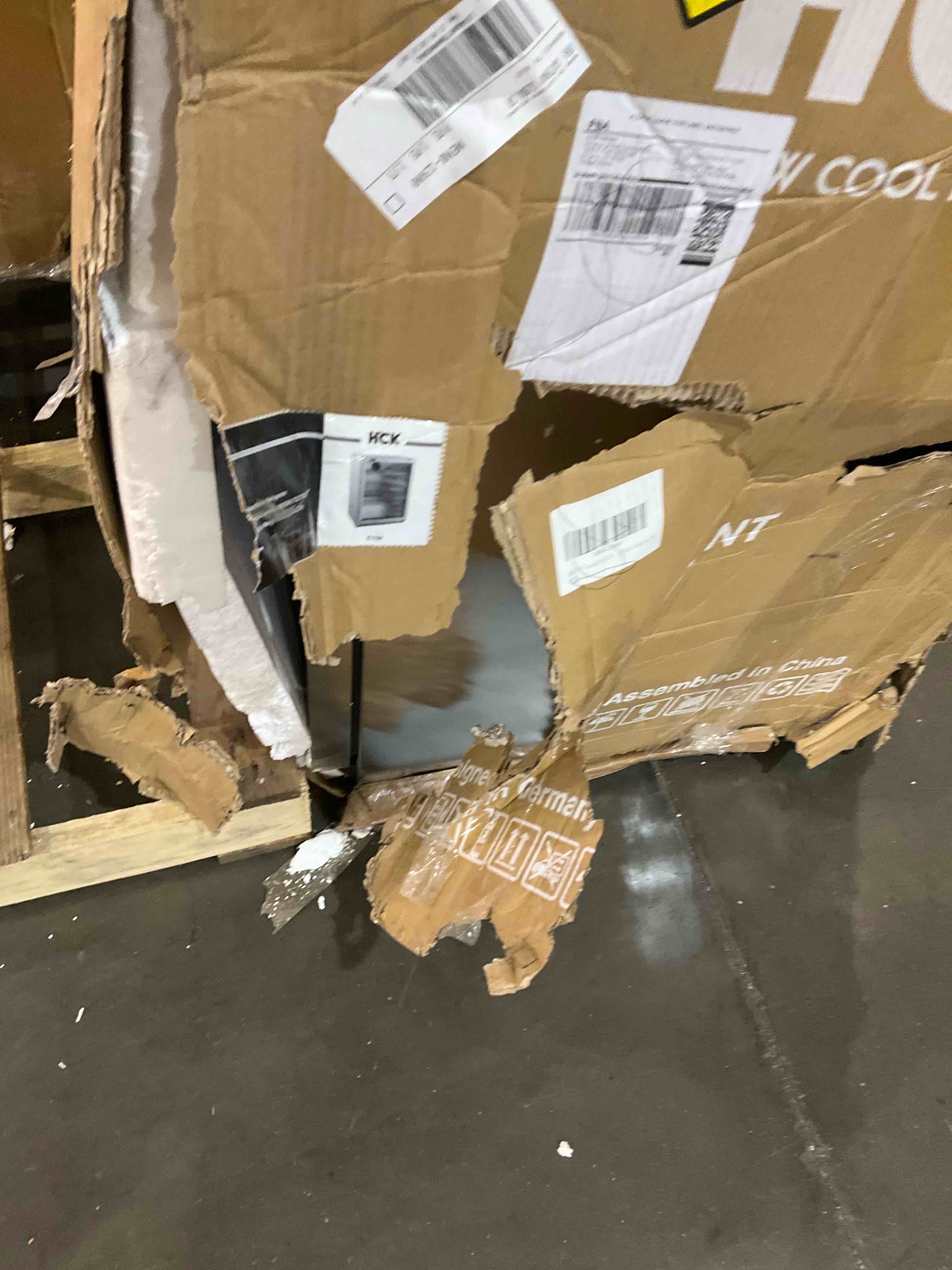 https://s3.amazonaws.com/lotting-images-prod/bidfta/BHL00083914_1701386603042.jpeg