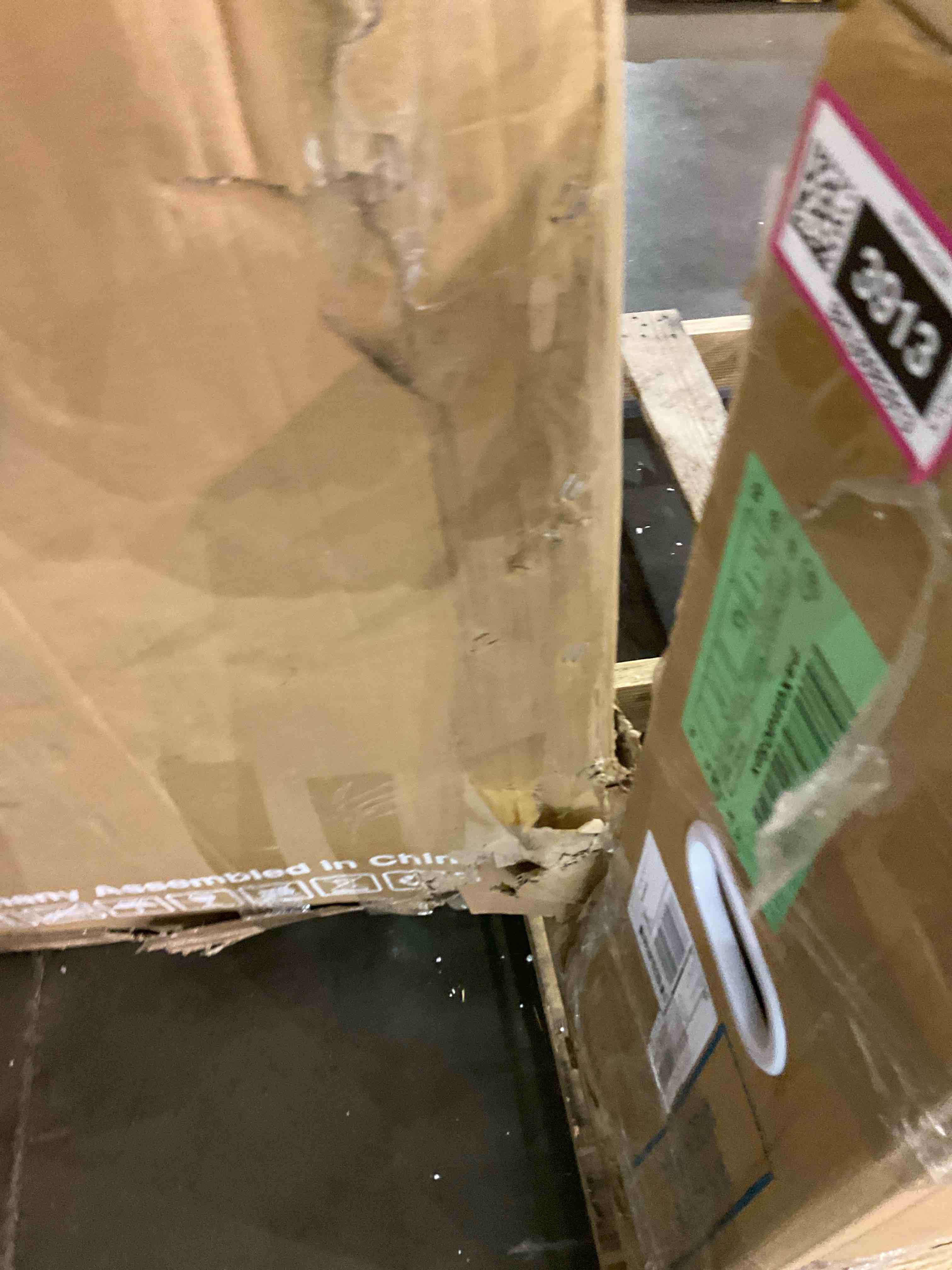 https://s3.amazonaws.com/lotting-images-prod/bidfta/BHL00083914_1701386624251.jpeg