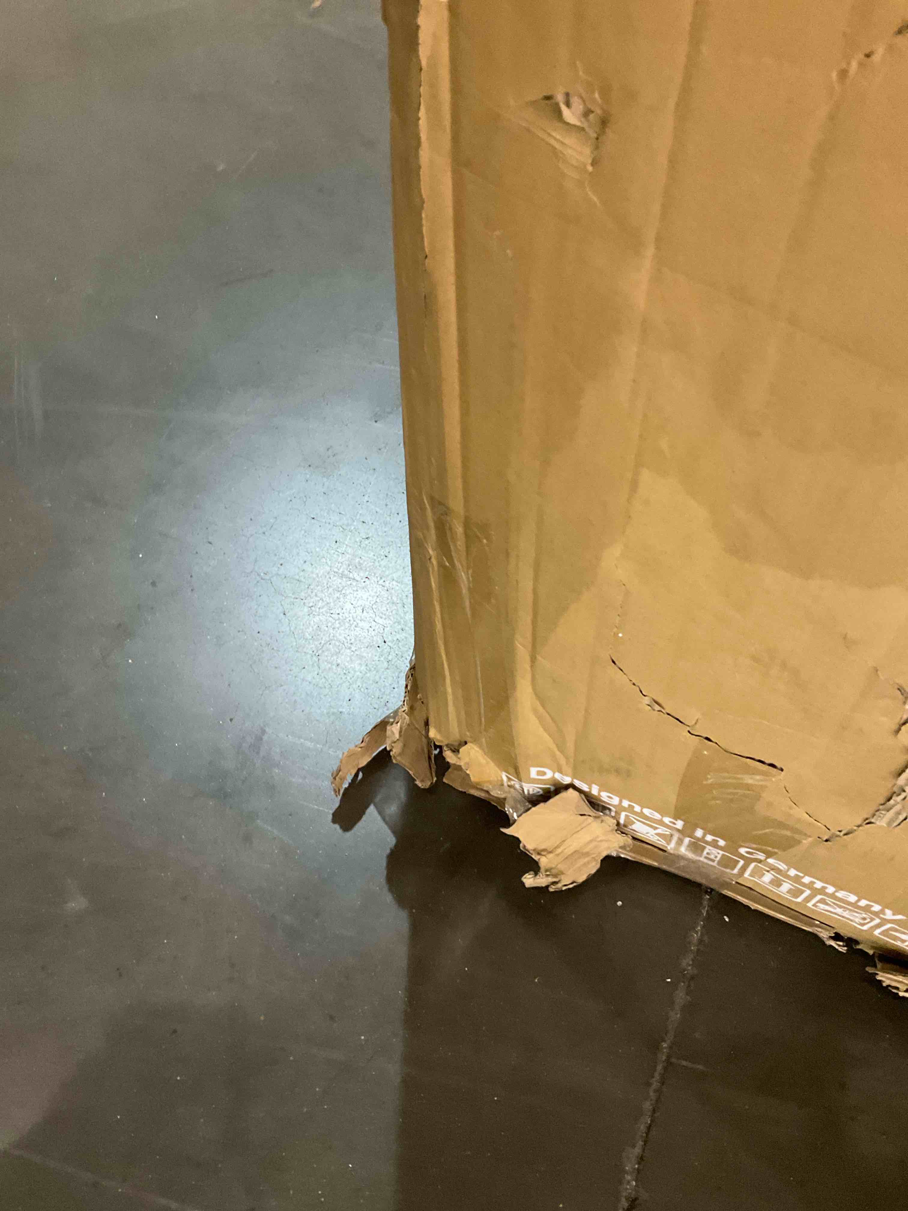 https://s3.amazonaws.com/lotting-images-prod/bidfta/BHL00083914_1701386627856.jpeg