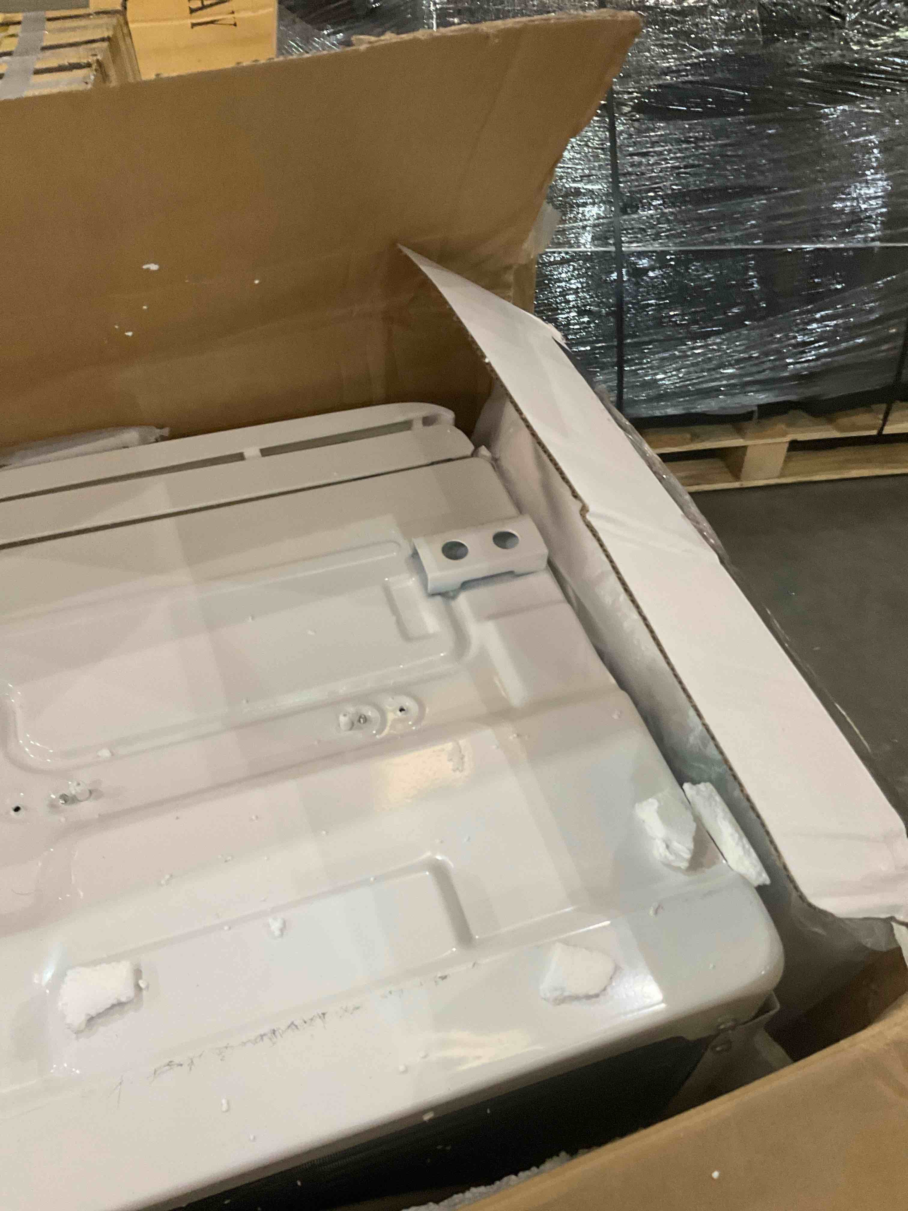 https://s3.amazonaws.com/lotting-images-prod/bidfta/BHL00084531_1695919298524.jpeg