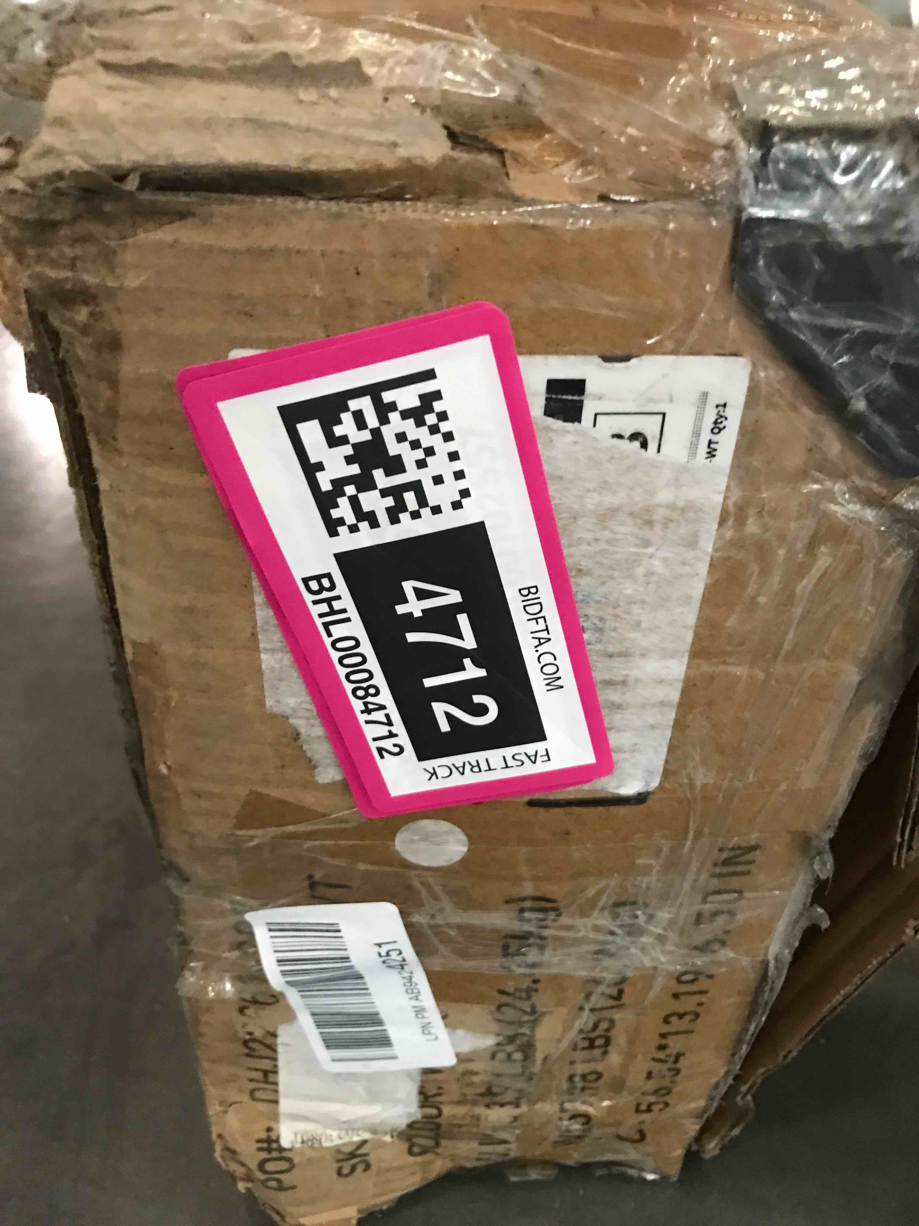 https://s3.amazonaws.com/lotting-images-prod/bidfta/BHL00084712_1697218543818.jpeg