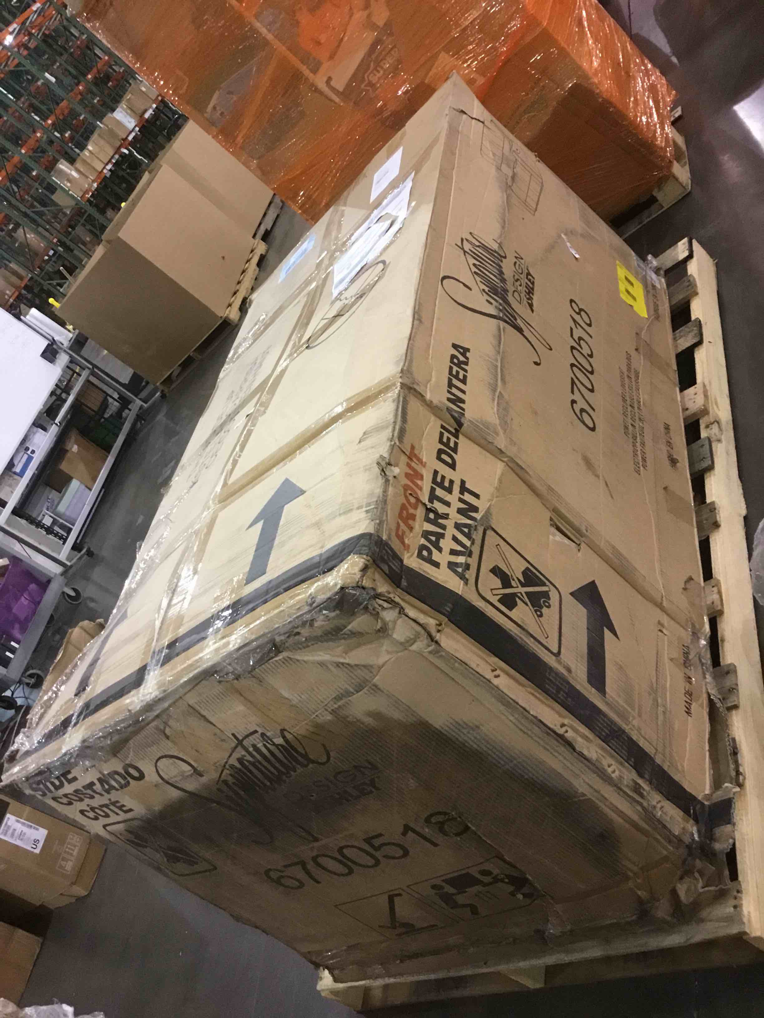 https://s3.amazonaws.com/lotting-images-prod/bidfta/BHL00084966_1700576377482.jpeg