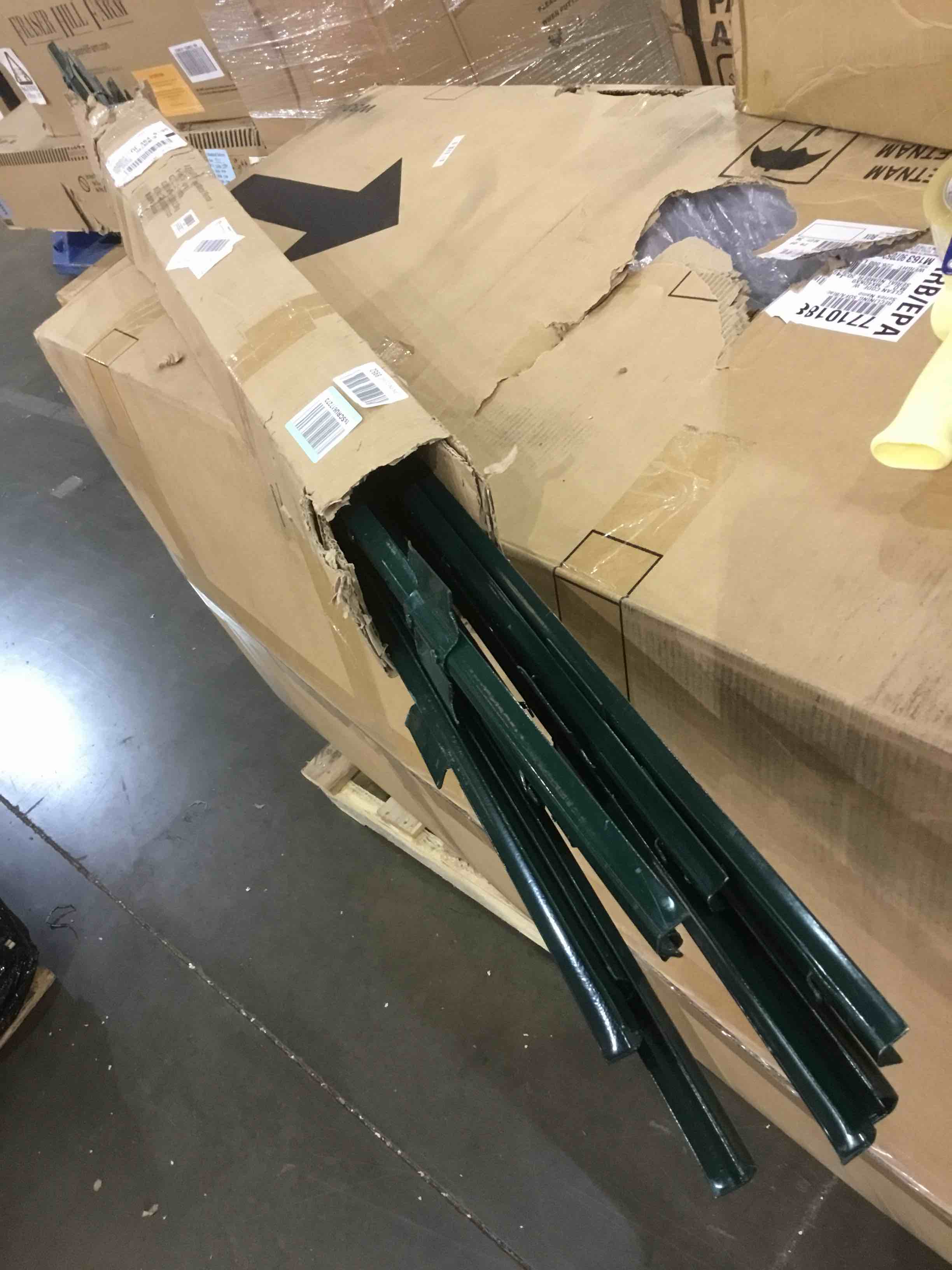 https://s3.amazonaws.com/lotting-images-prod/bidfta/BHL00084971_1700582076546.jpeg