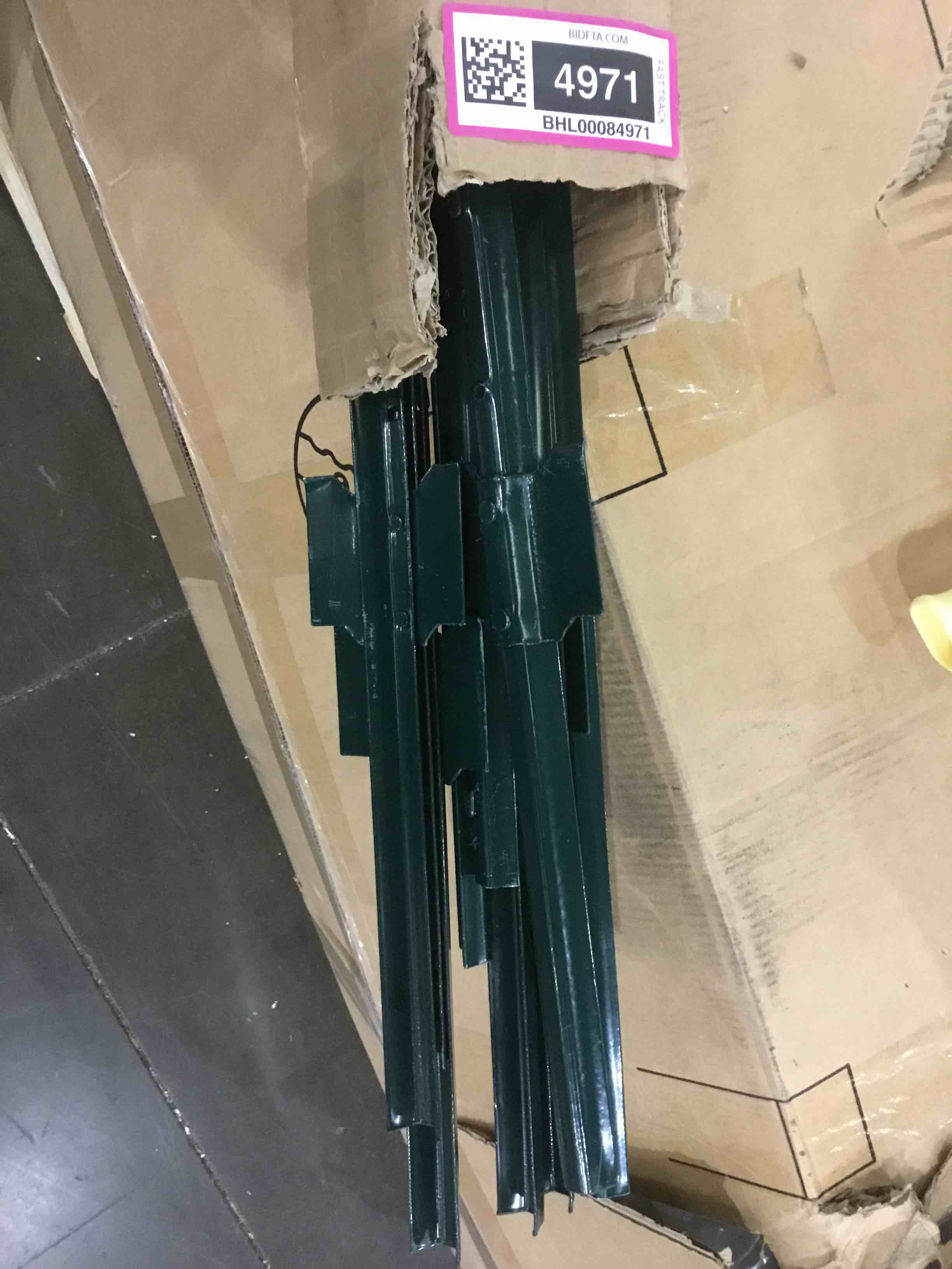 ARIFARO Fence Posts 7 Feet Sturdy Duty Metal Fence Post, Pack of 10, No Dig Garden U Post for Wire Fencing Steel Post for Yard, Outdoor Wire