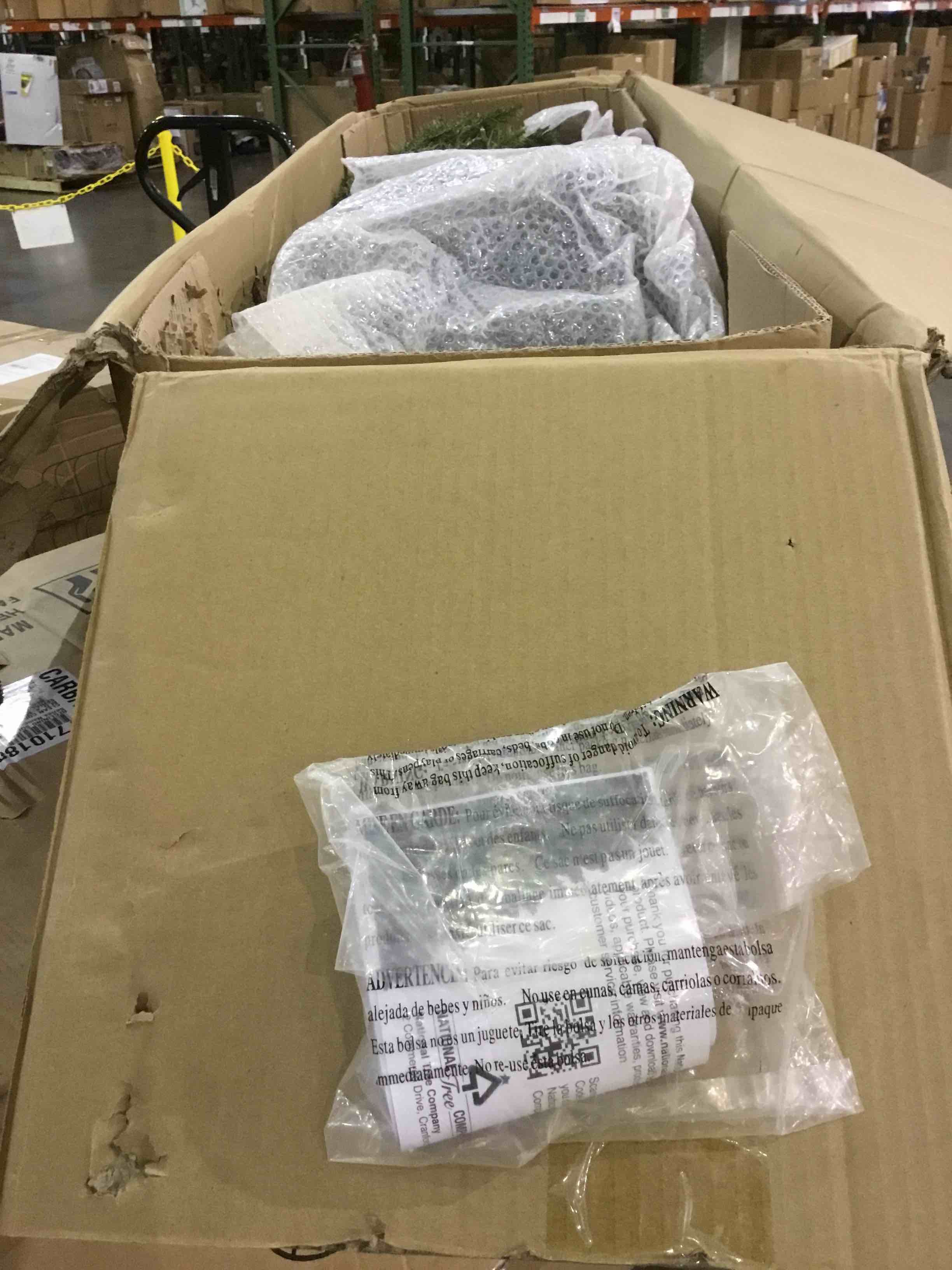 https://s3.amazonaws.com/lotting-images-prod/bidfta/BHL00084972_1700582527042.jpeg