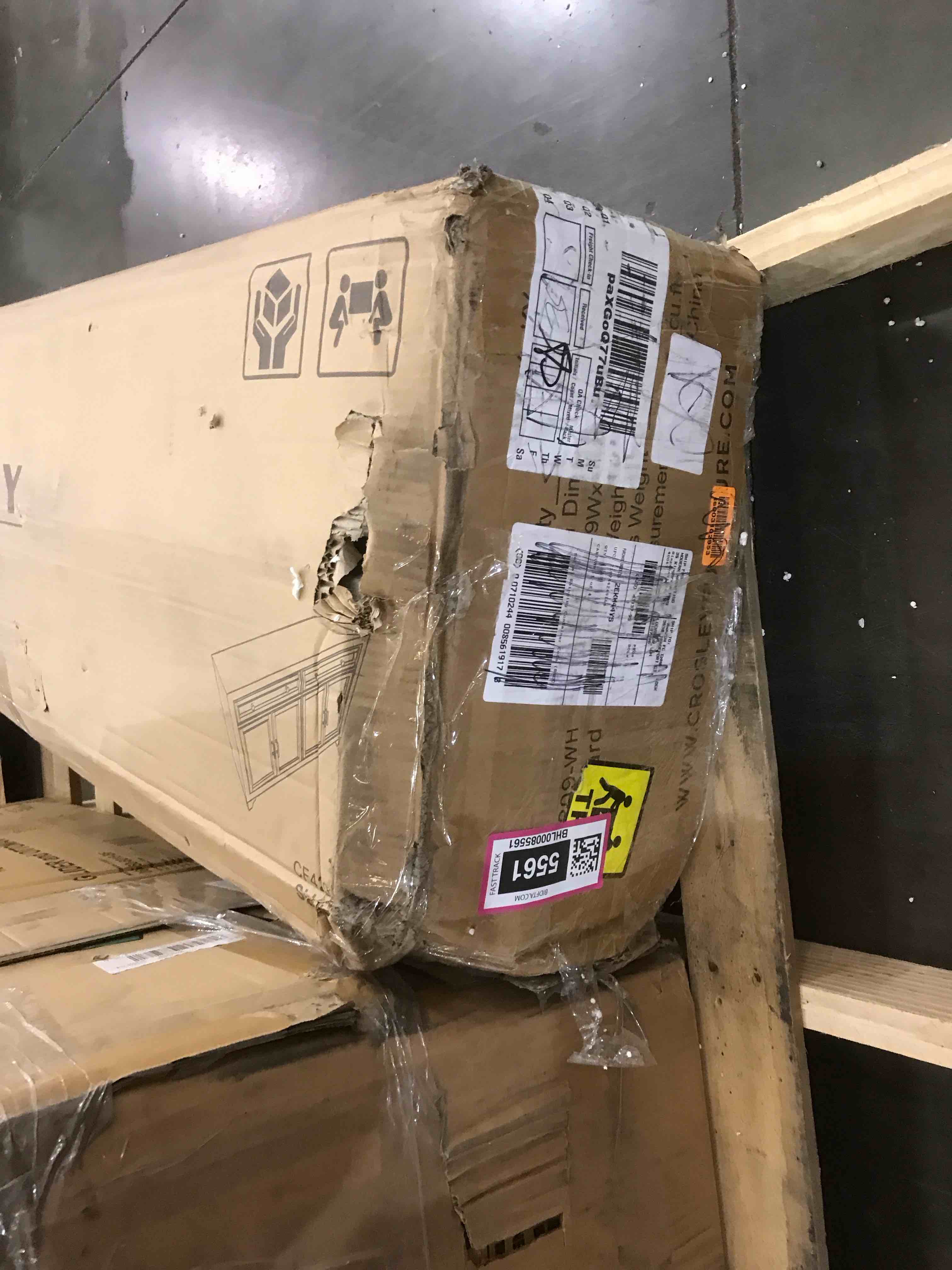https://s3.amazonaws.com/lotting-images-prod/bidfta/BHL00085561_1701374296734.jpeg