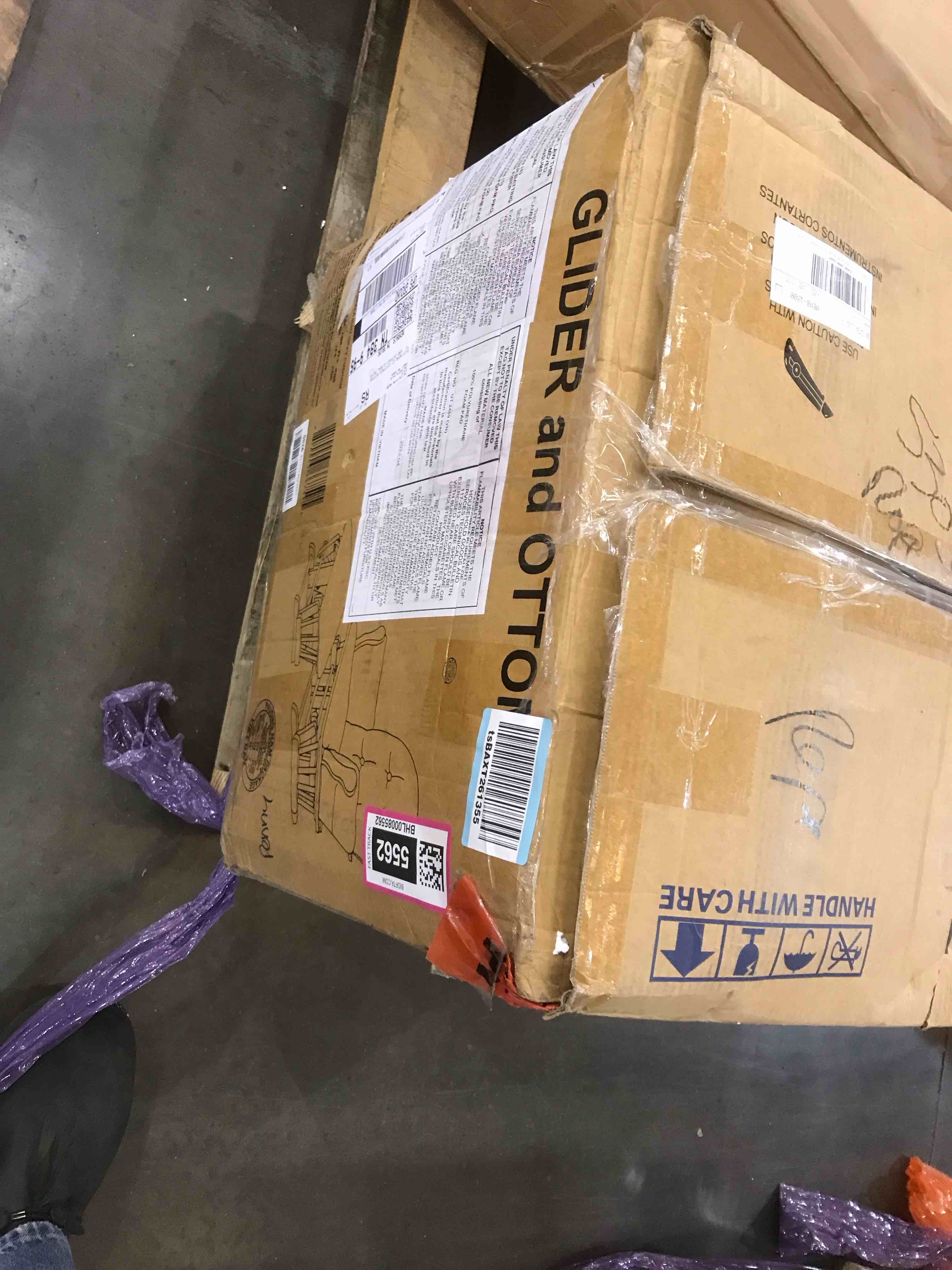 https://s3.amazonaws.com/lotting-images-prod/bidfta/BHL00085562_1701374448286.jpeg