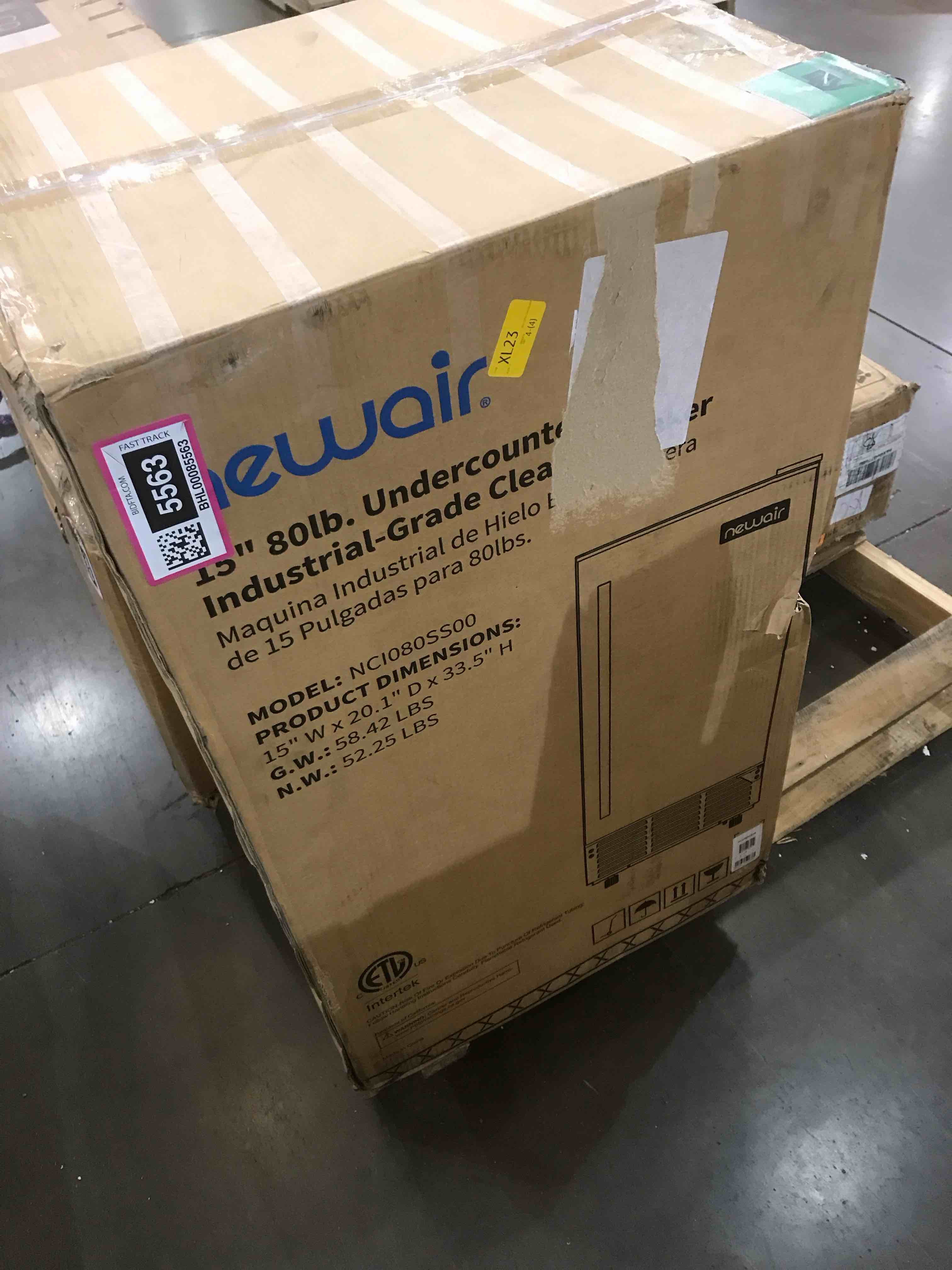 https://s3.amazonaws.com/lotting-images-prod/bidfta/BHL00085563_1701374916787.jpeg