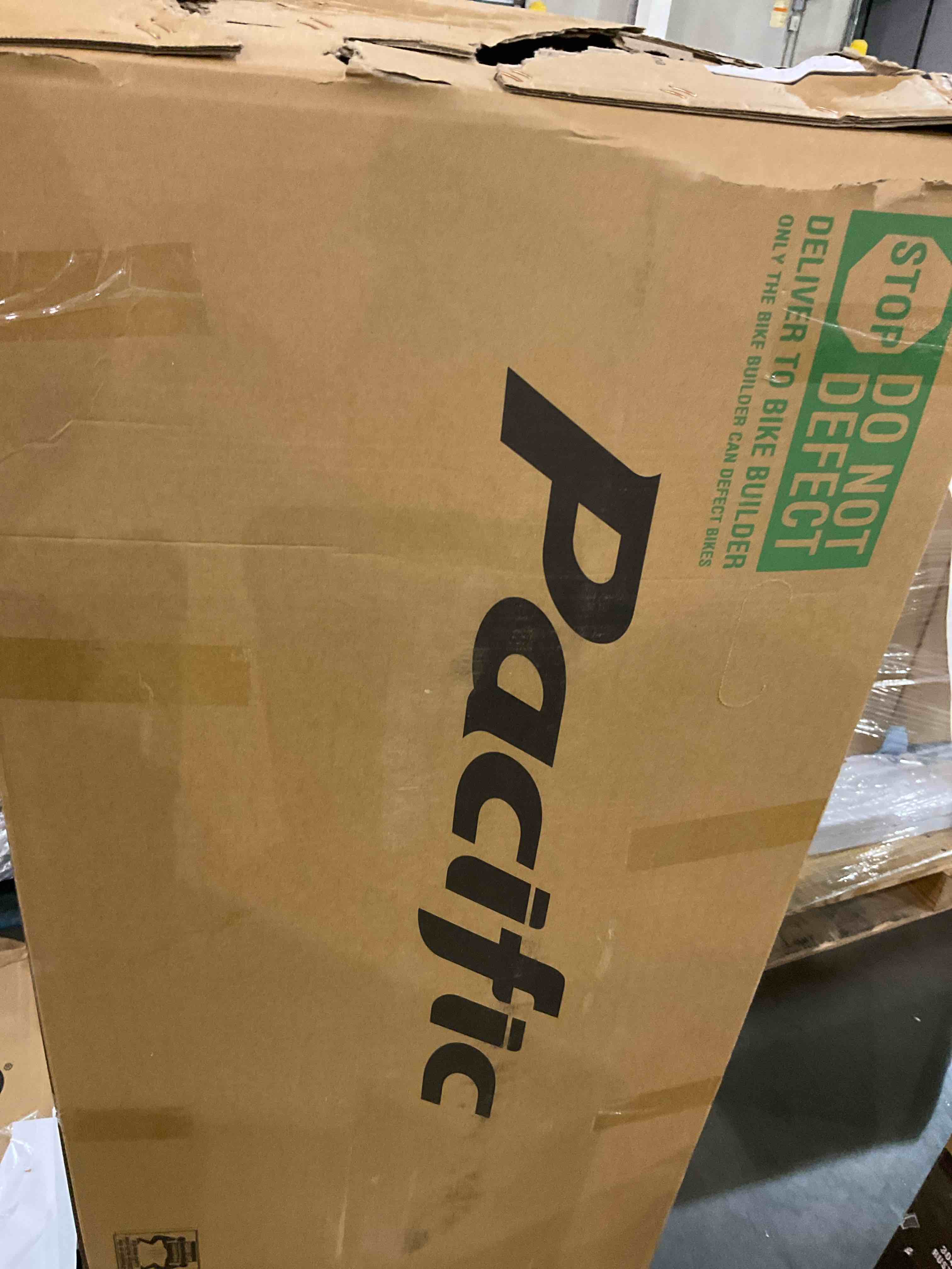https://s3.amazonaws.com/lotting-images-prod/bidfta/BHL00085641_1701479038477.jpeg