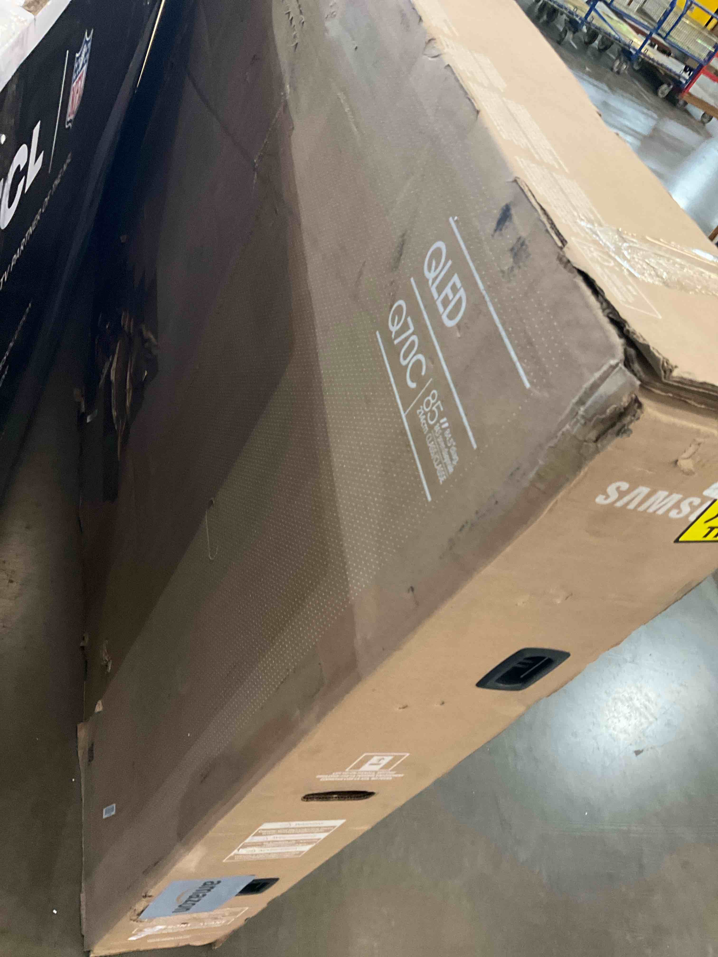 https://s3.amazonaws.com/lotting-images-prod/bidfta/BHL00085822_1705940329592.jpeg