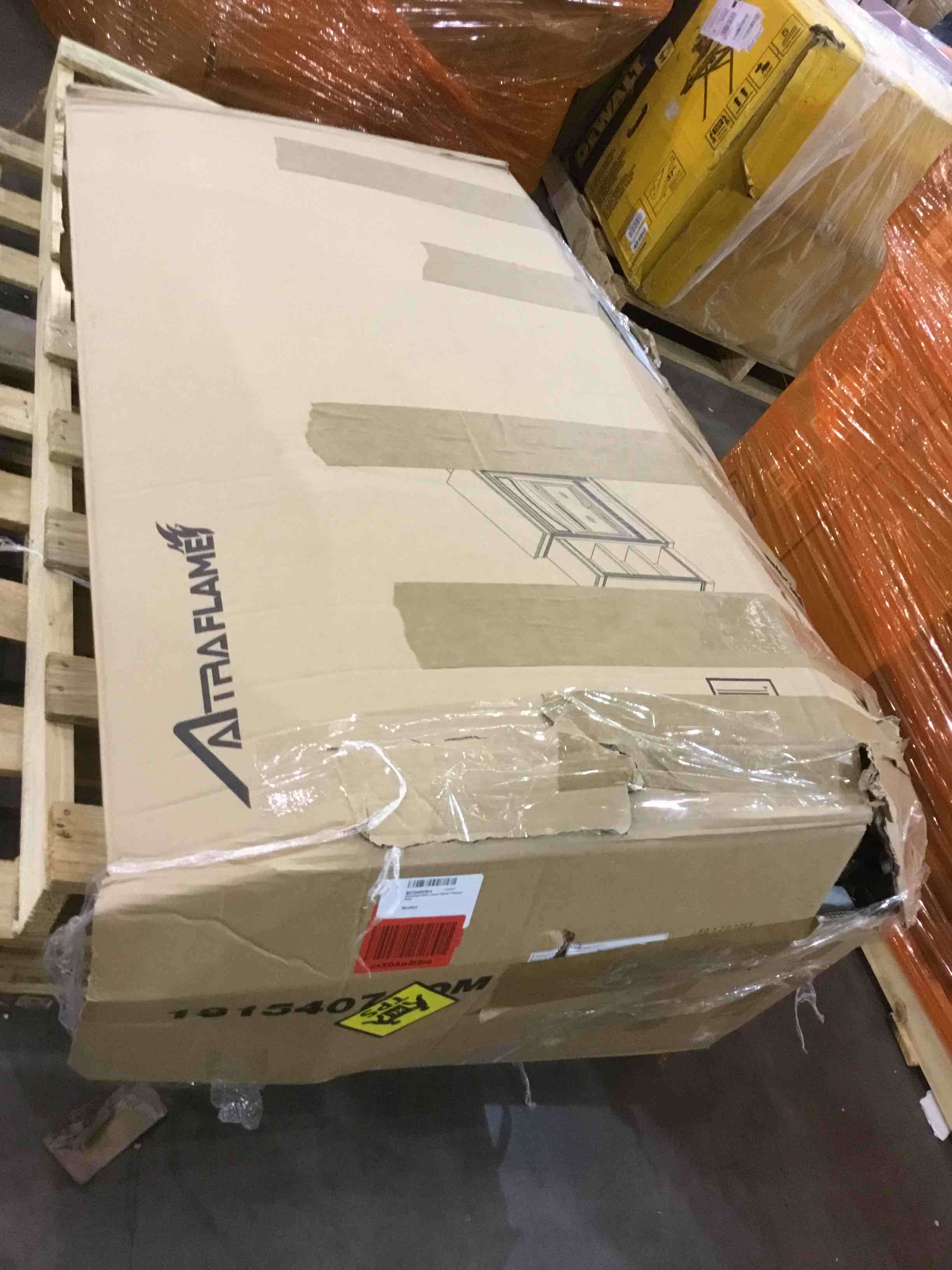 https://s3.amazonaws.com/lotting-images-prod/bidfta/BHL00086008_1695991274187.jpeg