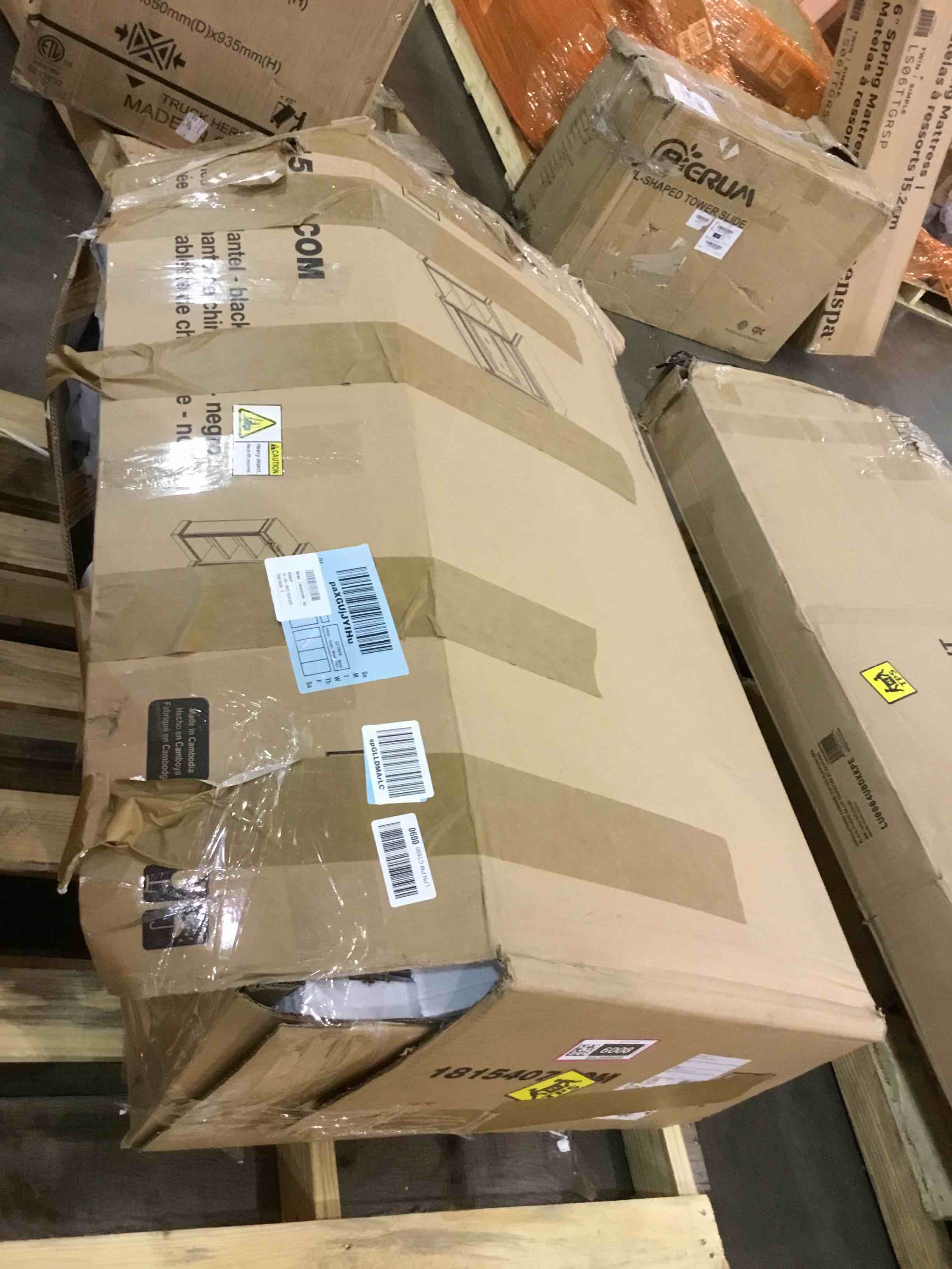 https://s3.amazonaws.com/lotting-images-prod/bidfta/BHL00086008_1695991289891.jpeg