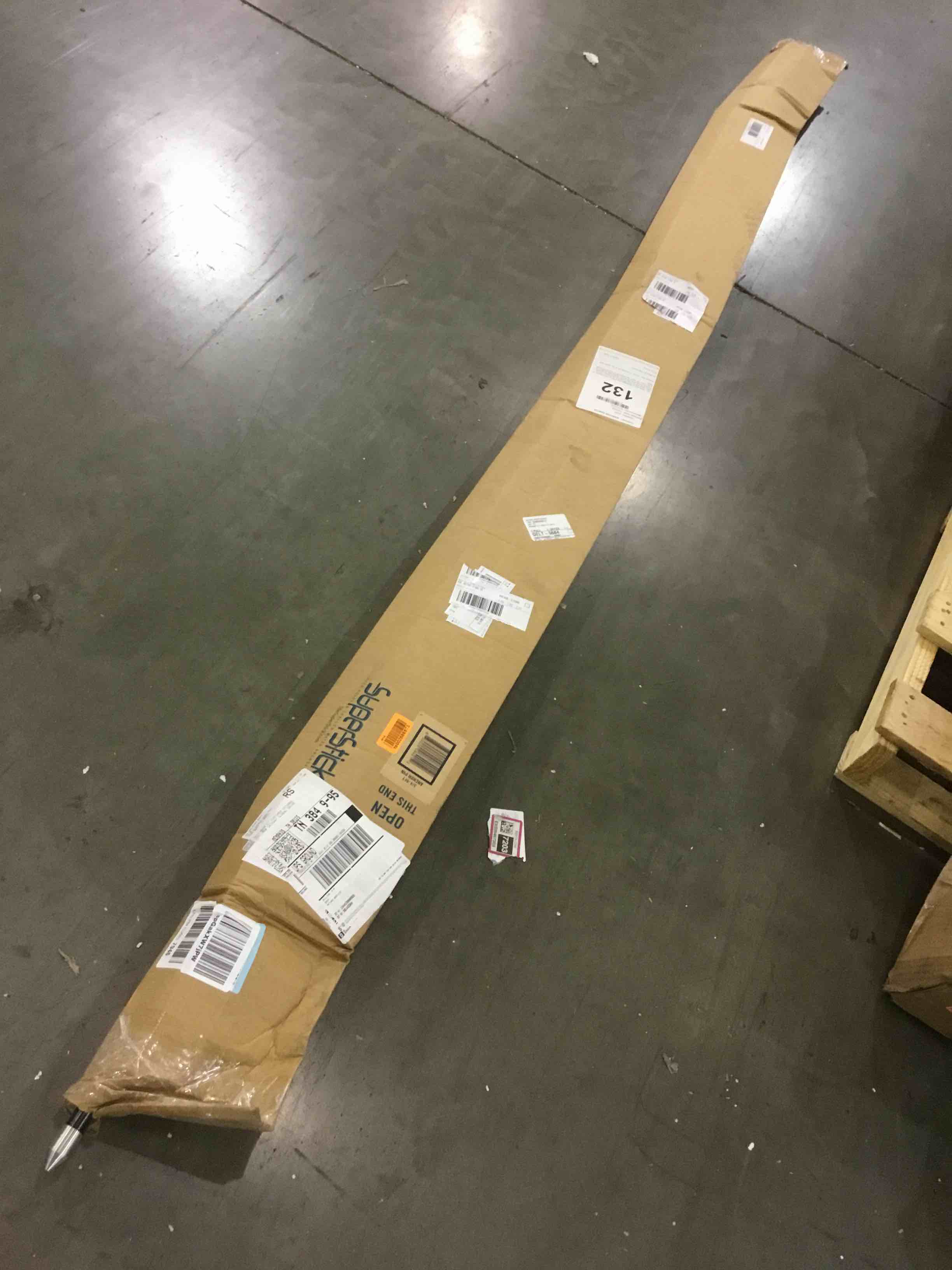 https://s3.amazonaws.com/lotting-images-prod/bidfta/BHL00086009_1695992243387.jpeg