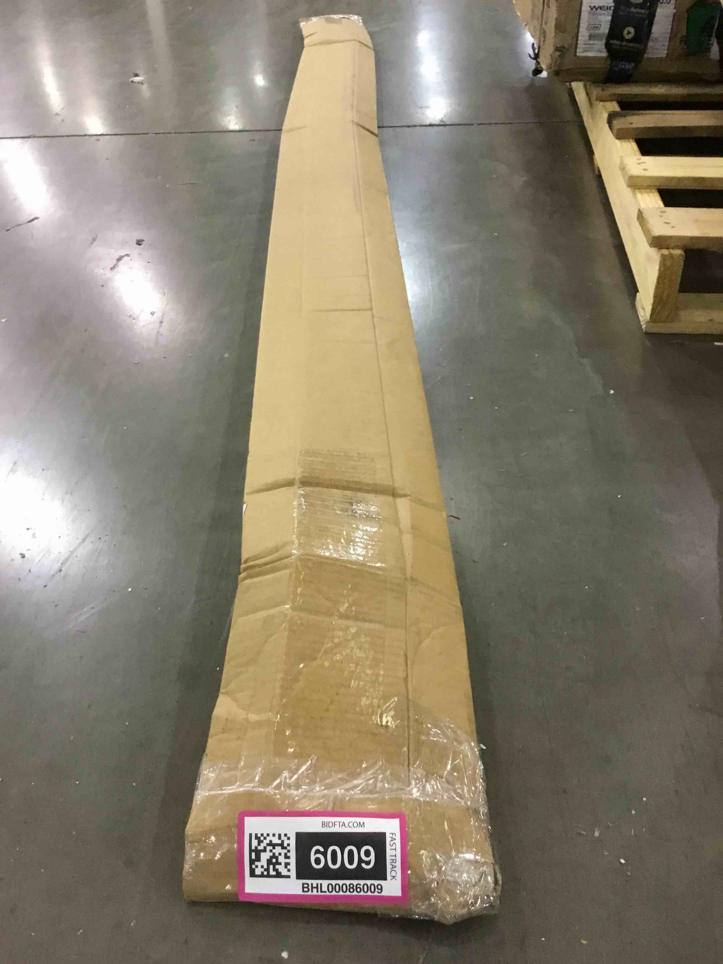 https://s3.amazonaws.com/lotting-images-prod/bidfta/BHL00086009_1695994001028.jpeg